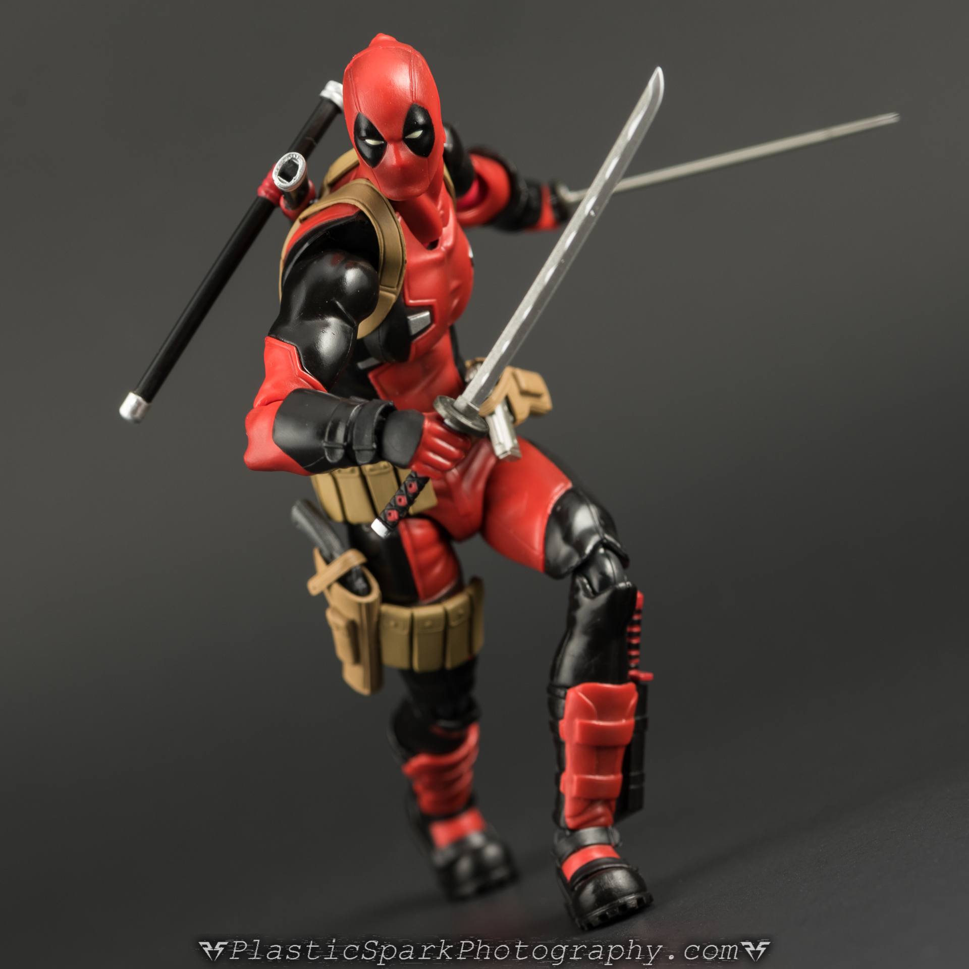 Figma-Deadpool-(14-of-62).jpg