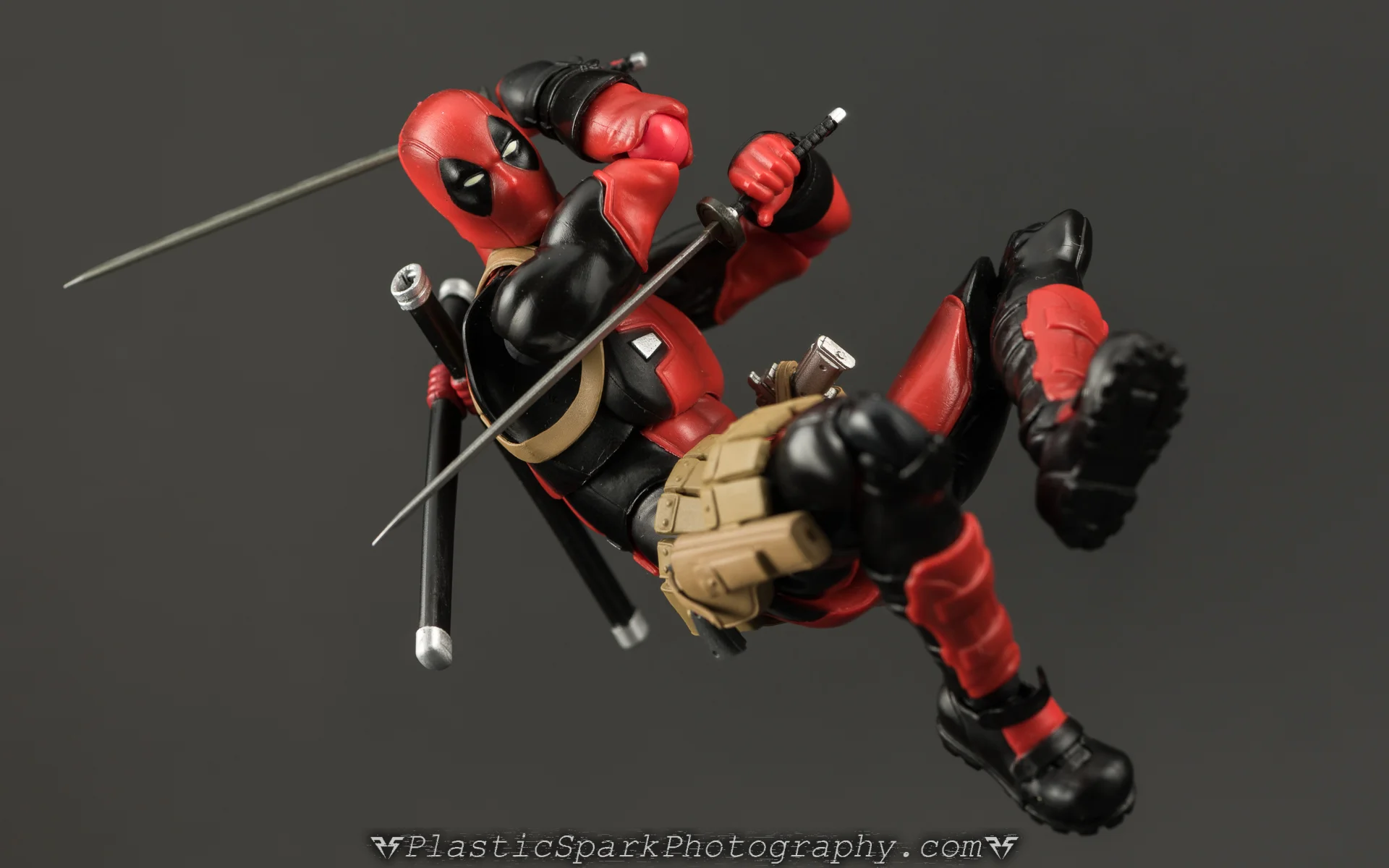 Figma-Deadpool-(30-of-62).jpg