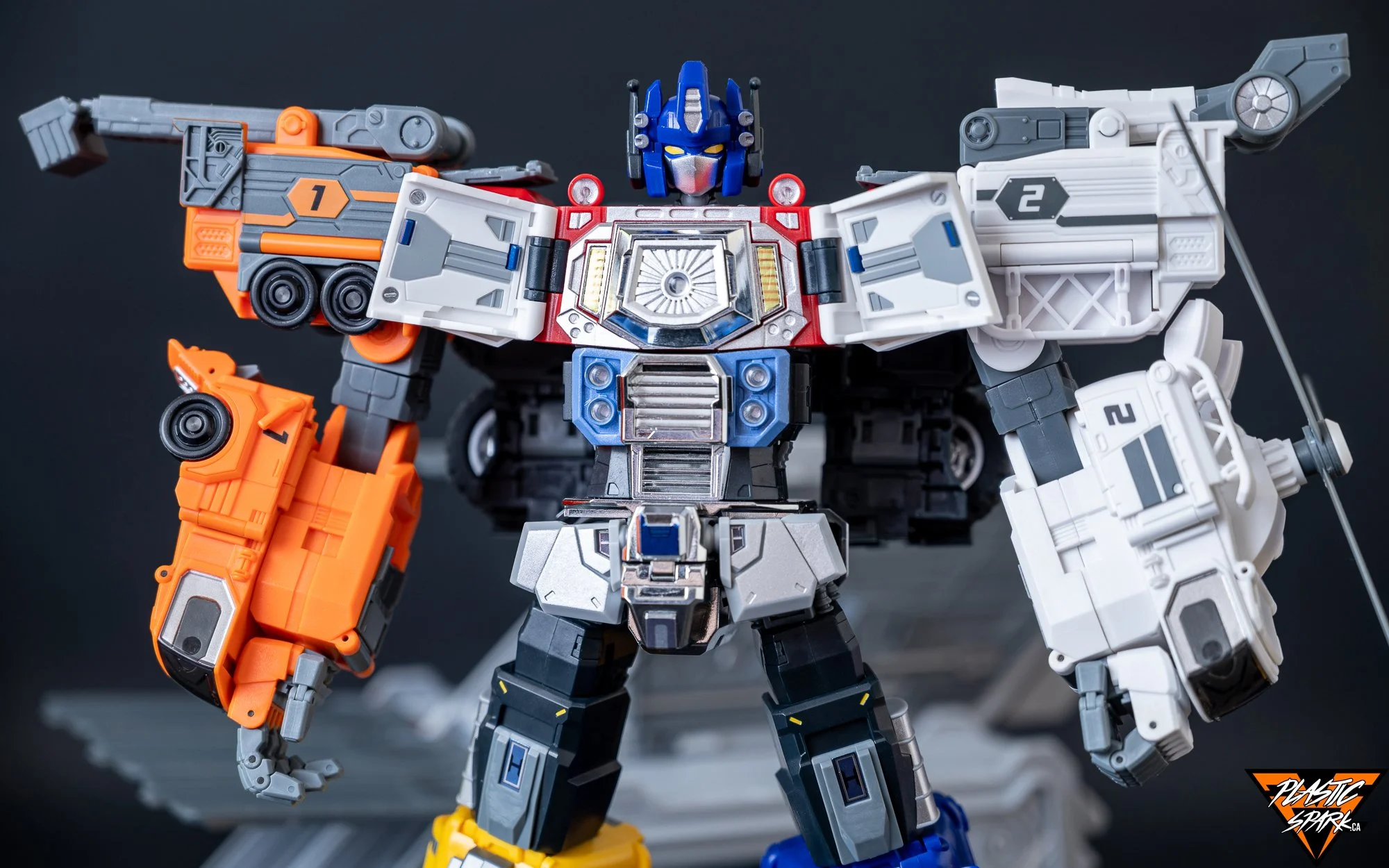 Review Fans Hobby MB18 Energy Commander — Plastic Spark Photography