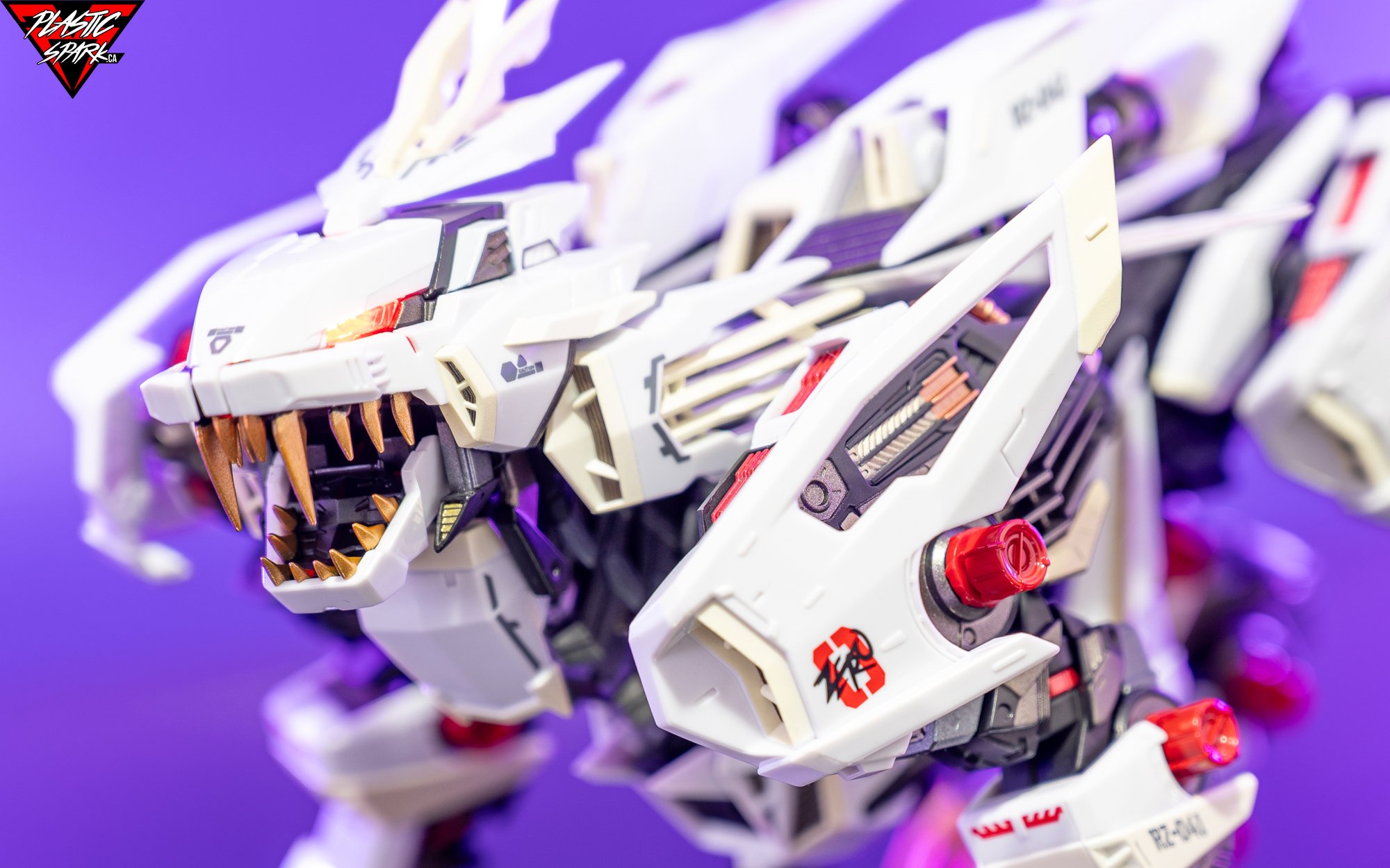 Bandai SOC RZ-041 Liger Zero (25 of 31).jpg