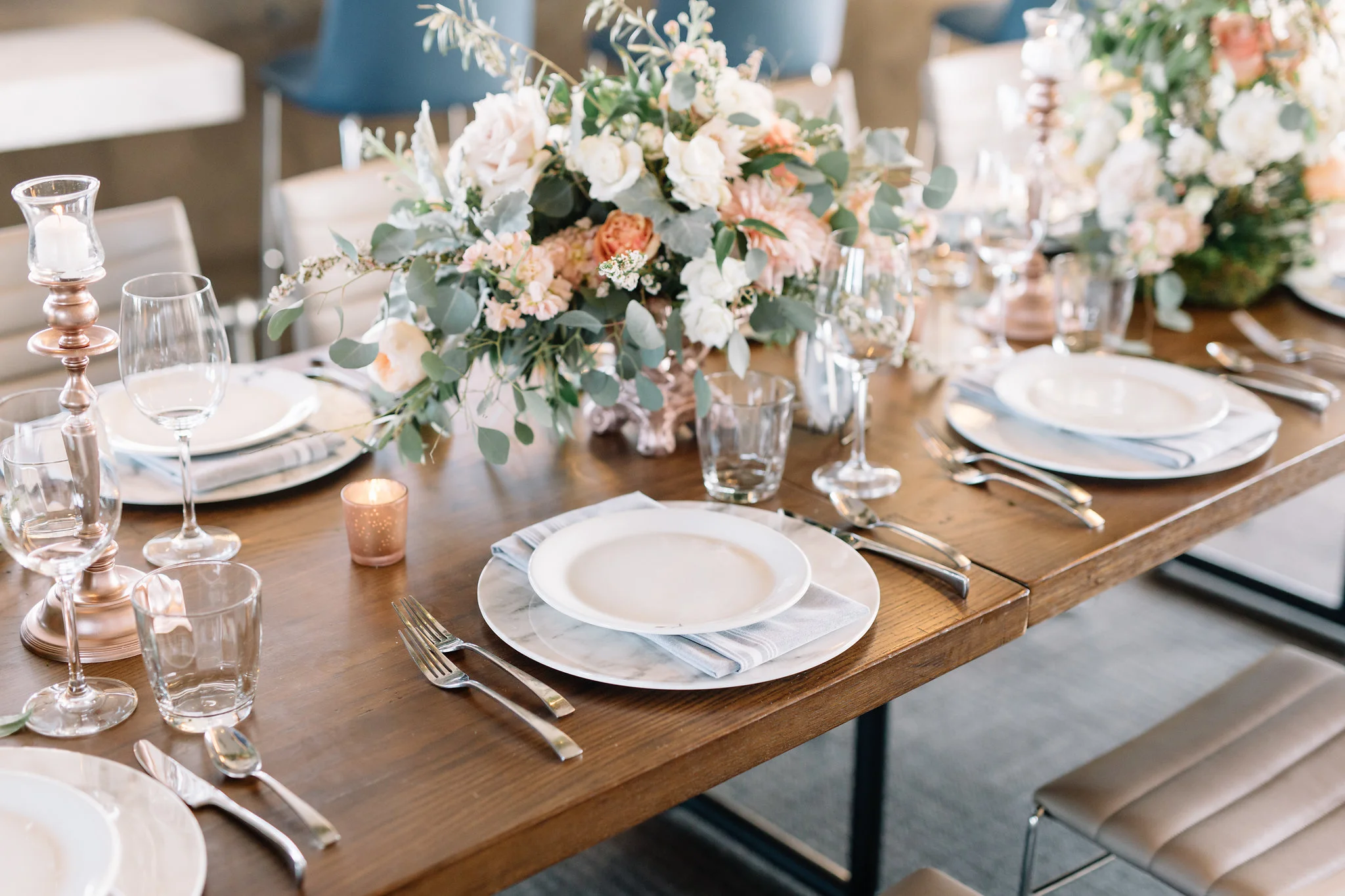 Loving these Marble chargers from orlando wedding and party rentals