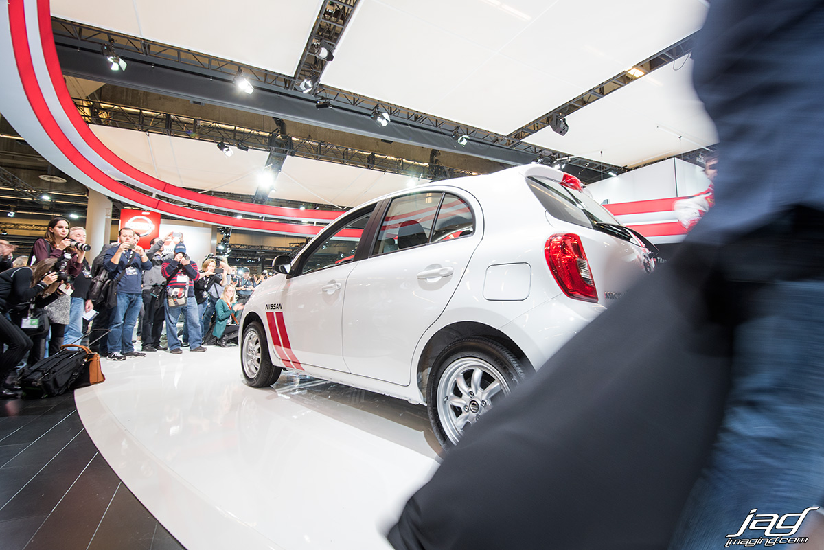 I was at the MTL Auto Show to see the reveal of the car. 