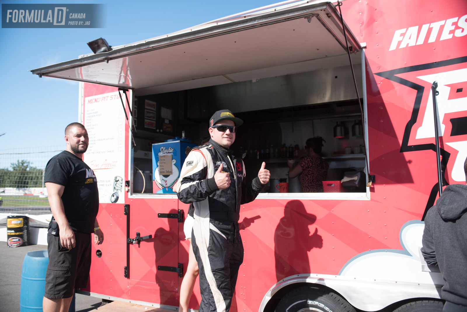 Quick bite to eat before qualification.