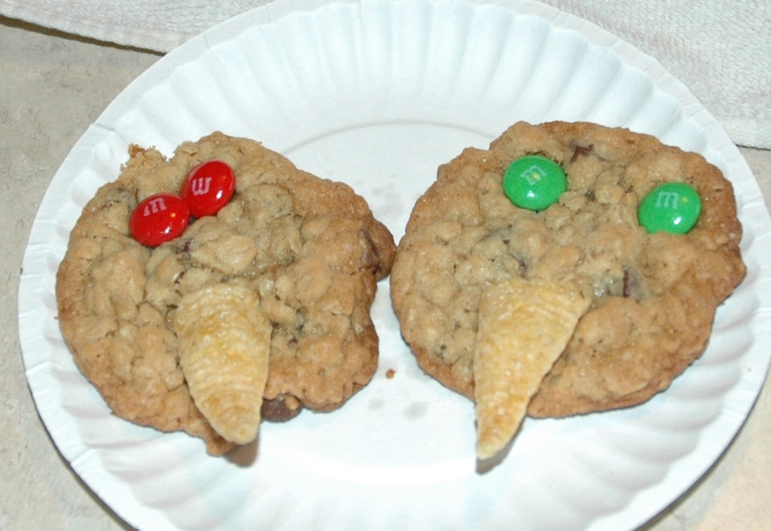Raven Cookies