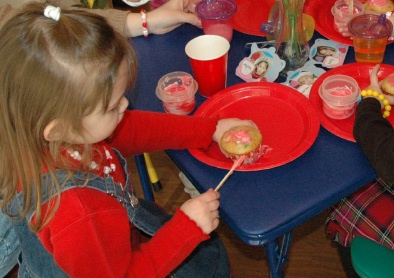 Icing & Decorating Cupcakes