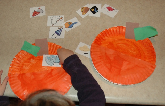 Week_18_Pumpkin_Pocket_Dress_Up_Sorting.jpg