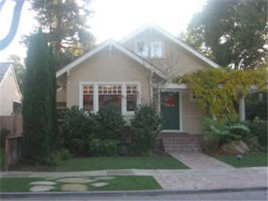 656 Palm Avenue, Los Altos