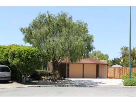 1221 Eichler Court, Mountain View