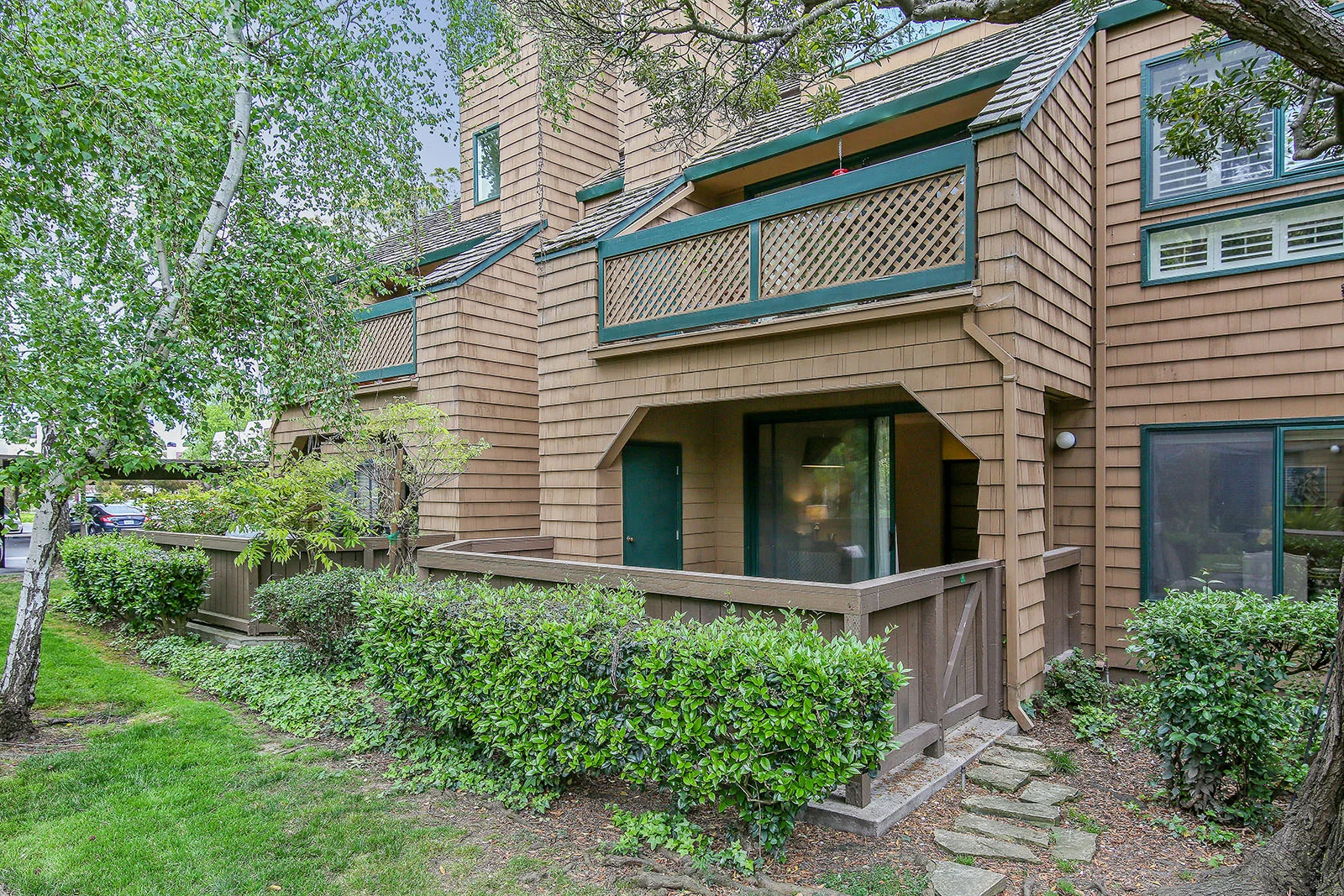 17 Cove Lane, Redwood City