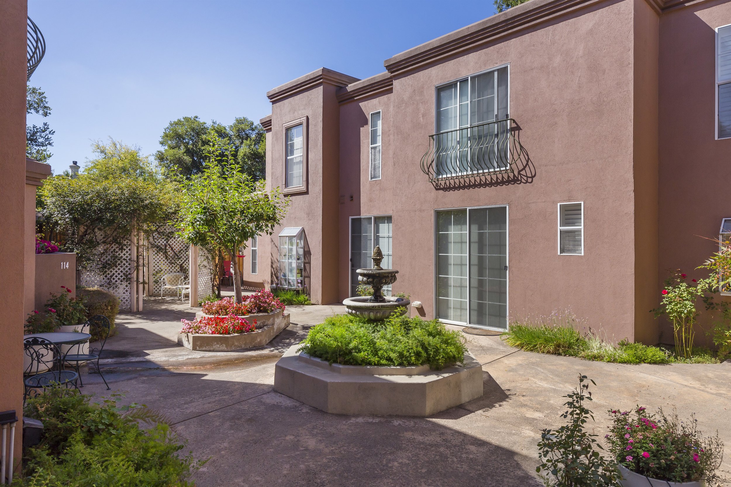 108 Cuesta Drive, Los Altos