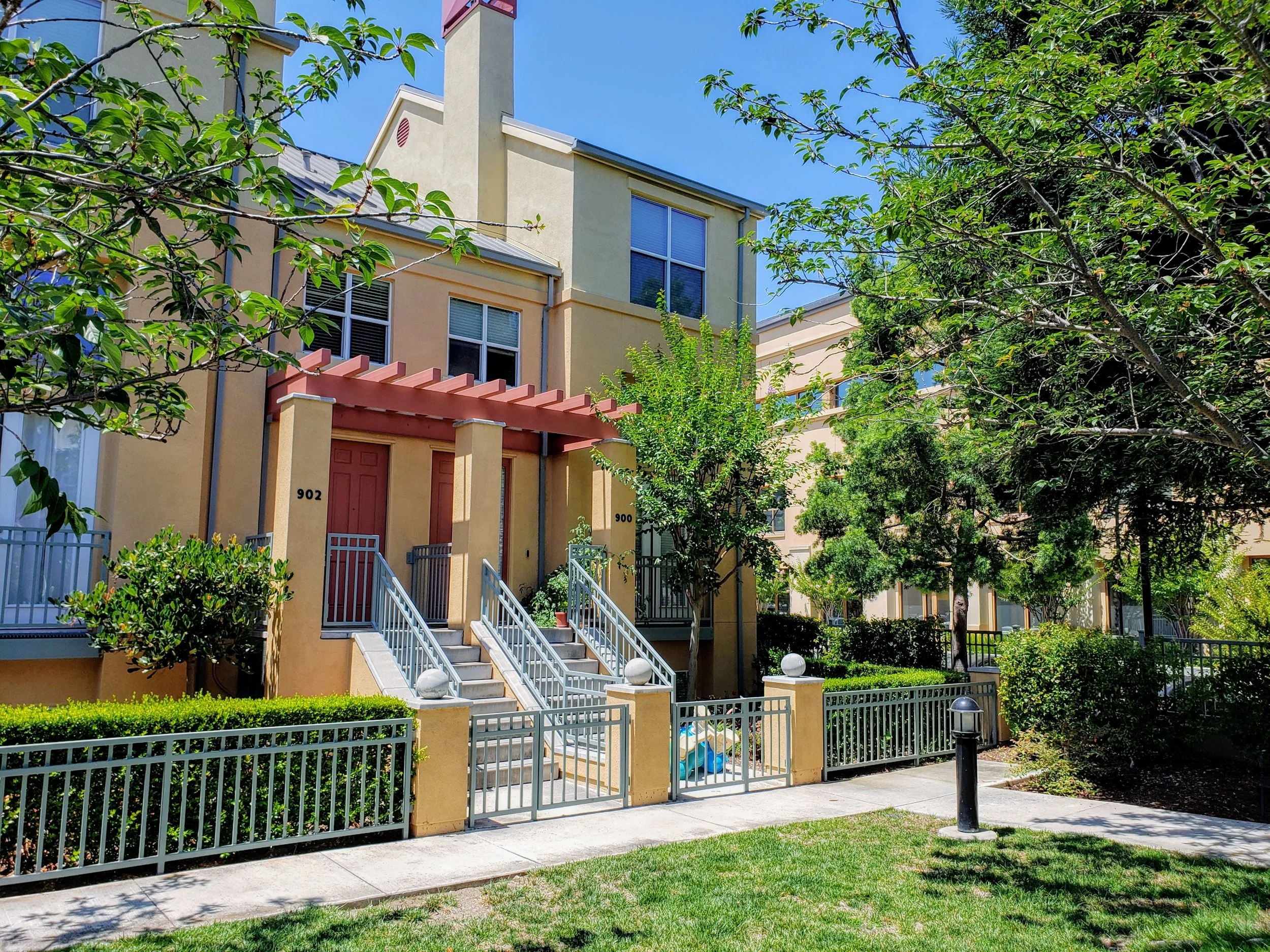 900 Camille Way, Mountain View