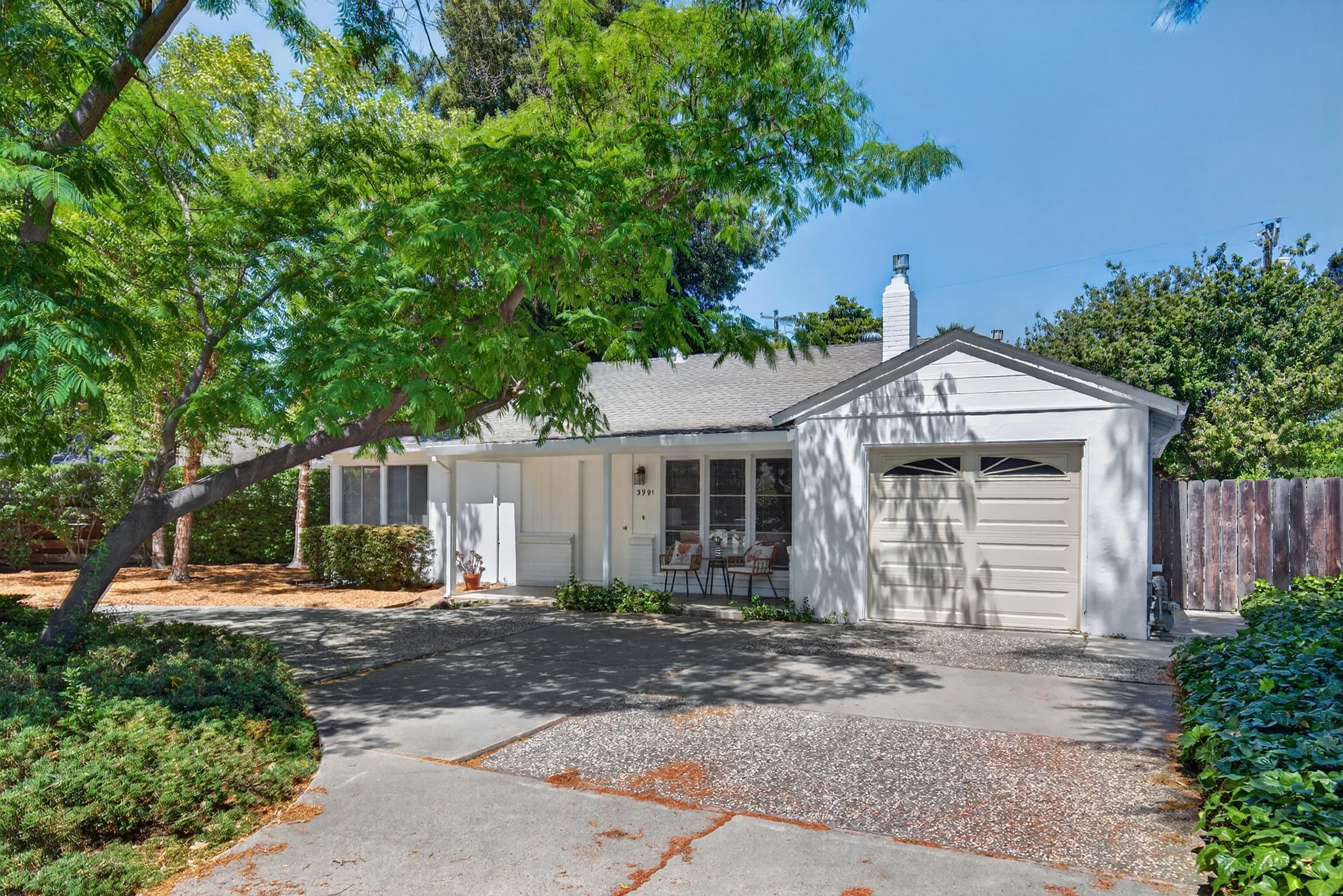 3991 Sutherland Drive, Palo Alto