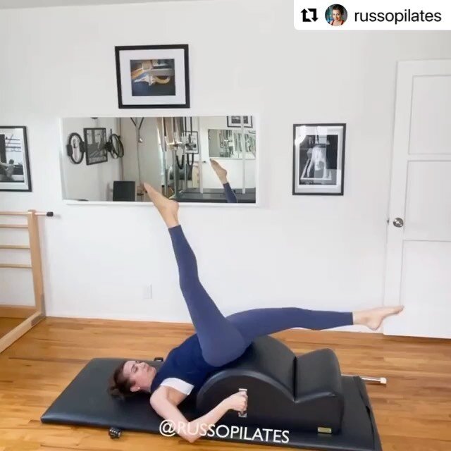 Pilates is a system- and can you see it any more clearly than with this post from @russopilates? Love her caption below! ⁣
⁣
#Repost @russopilates with @make_repost⁣
・・・⁣
Here is an awesome way to prepare your body for #ScissorsAndBicycles. Our feeds