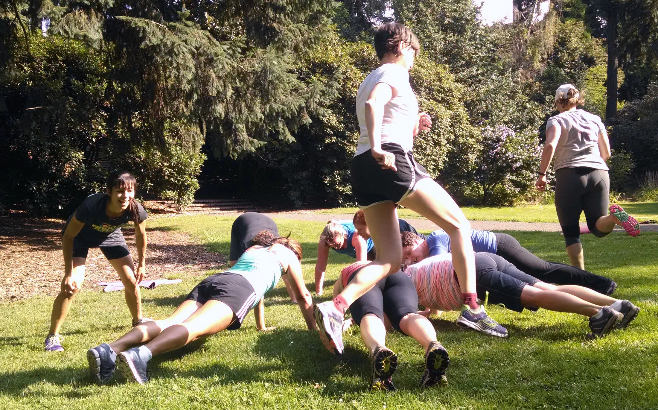 PLANK-WARS-CLASS-circle-Plank-Run.jpg