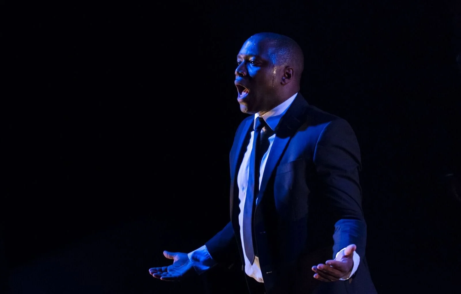 Omari Newton opens The Shipment as a brazen stand-up comic