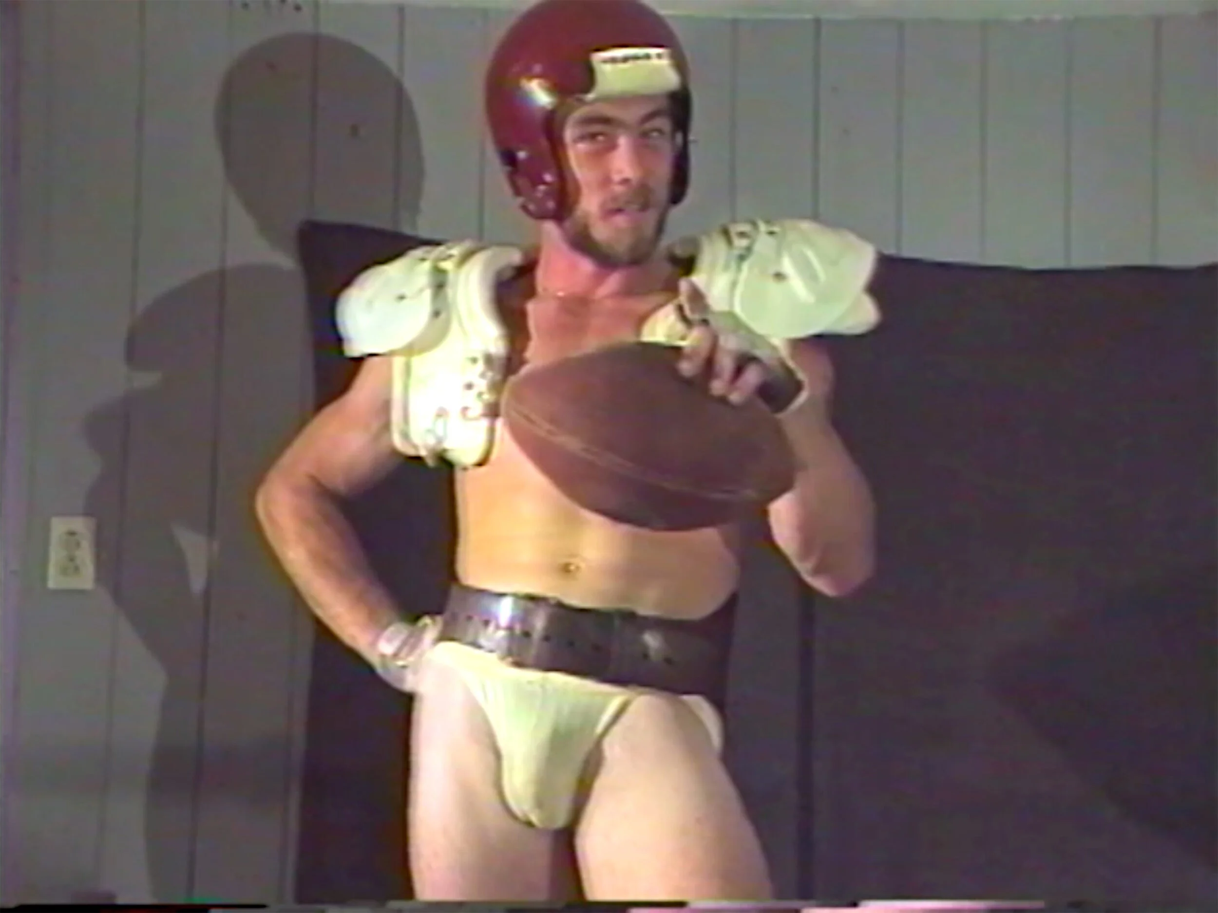 raw!uncut!video!-1.jpg