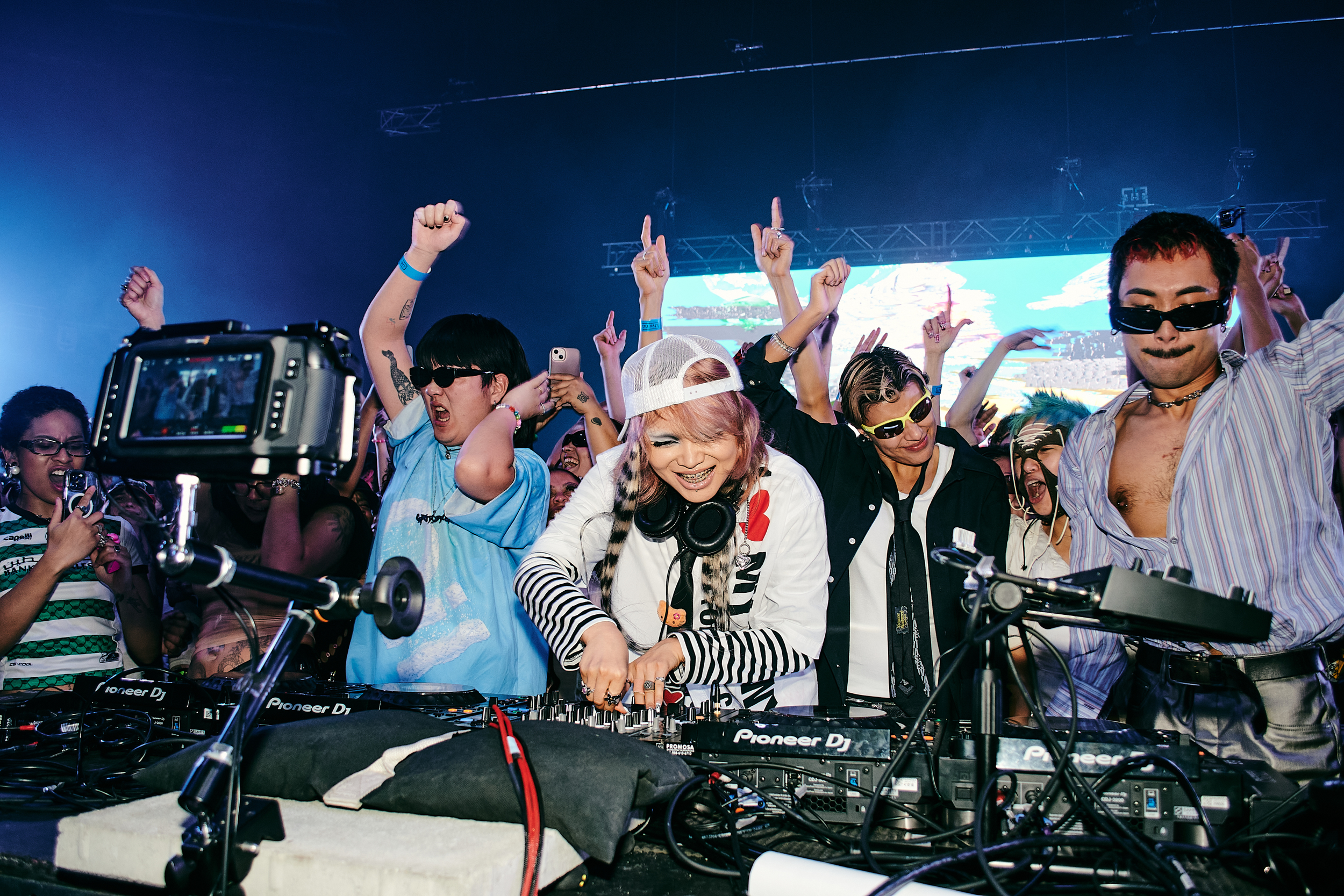 Mood Swing (February 19, 2026)