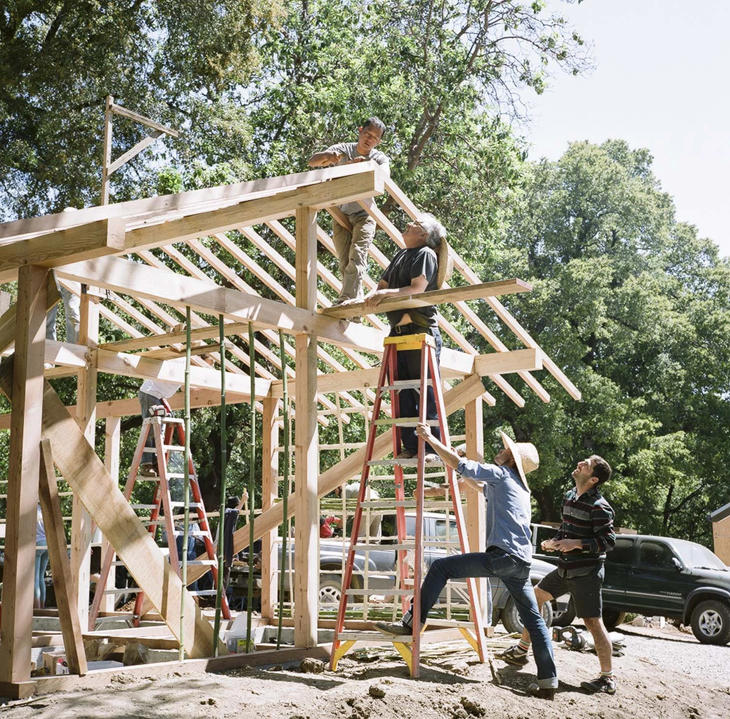 Barnraising_byTerriLoewenthal14.jpg