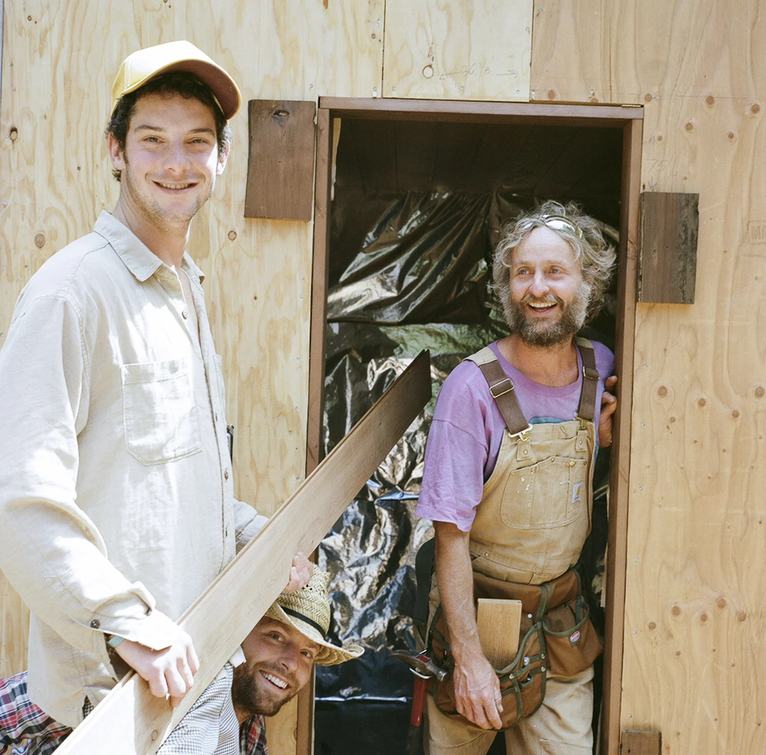 Barnraising_byTerriLoewenthal30.jpg