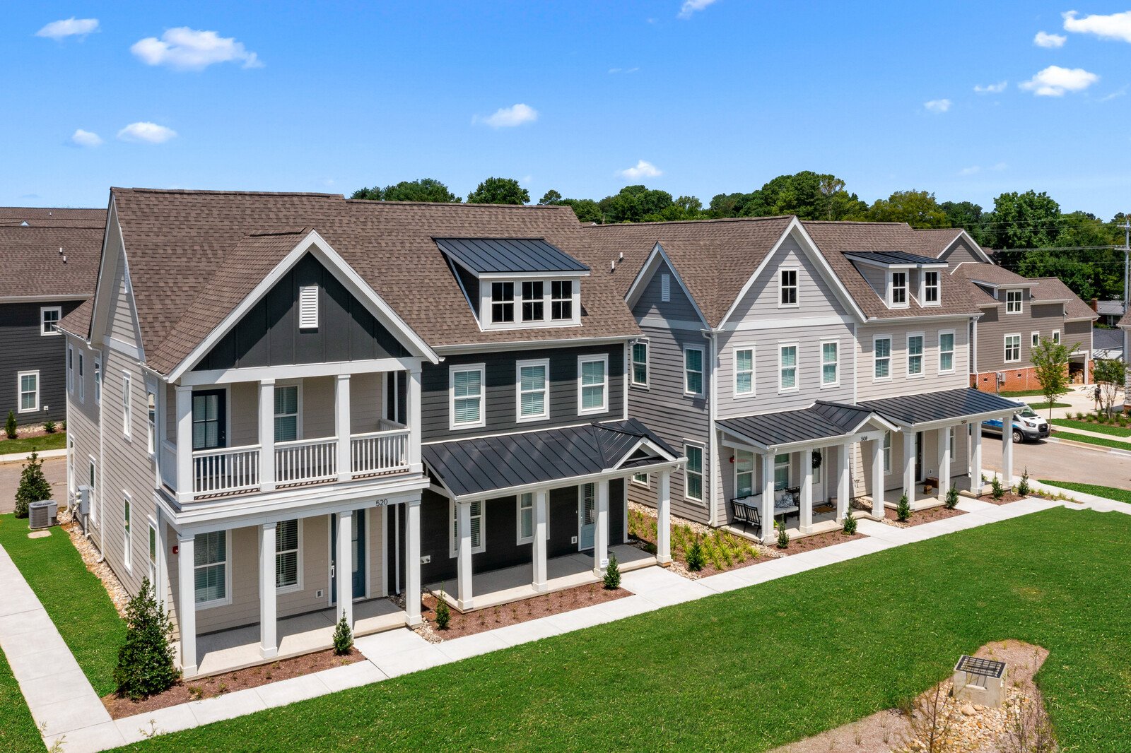 23_AvondaleCottage23_mls.jpg