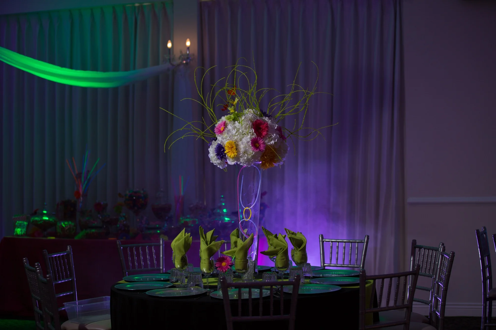 Creative Table Setting
