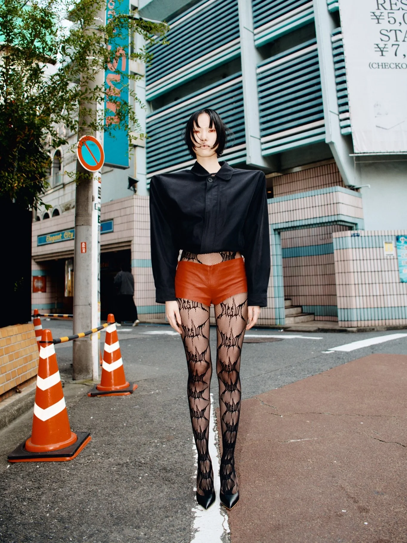 For @astrophemagazine shot in Tokyo 🗡️ Model @88_kirari__611 ⁠ Wearing @pigsuit.au⁠ Make up @makeuphoshii⁠ Hair @_hrttnk 🗡️

For @astrophemagazine shot in Tokyo 🗡️ Model @88_kirari__611 ⁠ Wearing @pigsuit.au⁠ Make up @makeuphoshii⁠ Hair @_hrttnk ?
