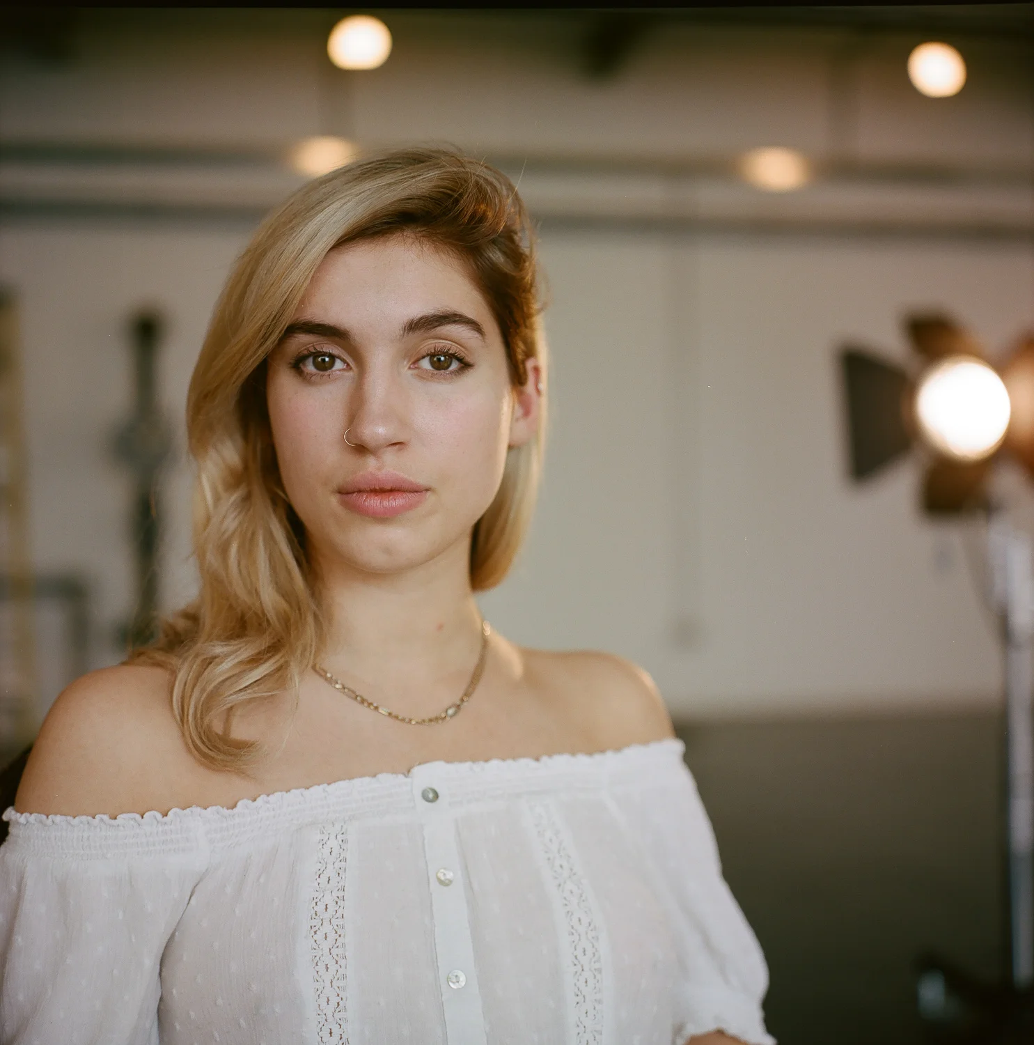 Rolleiflex 2.8F Planar, 80mm, 1/500 f 2.8, minimum focus.