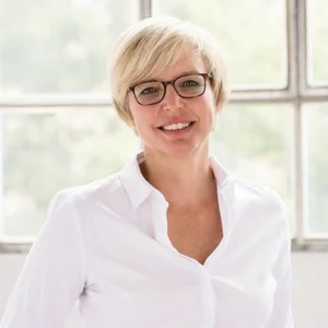 300x300_Gabriele Thies.jpg