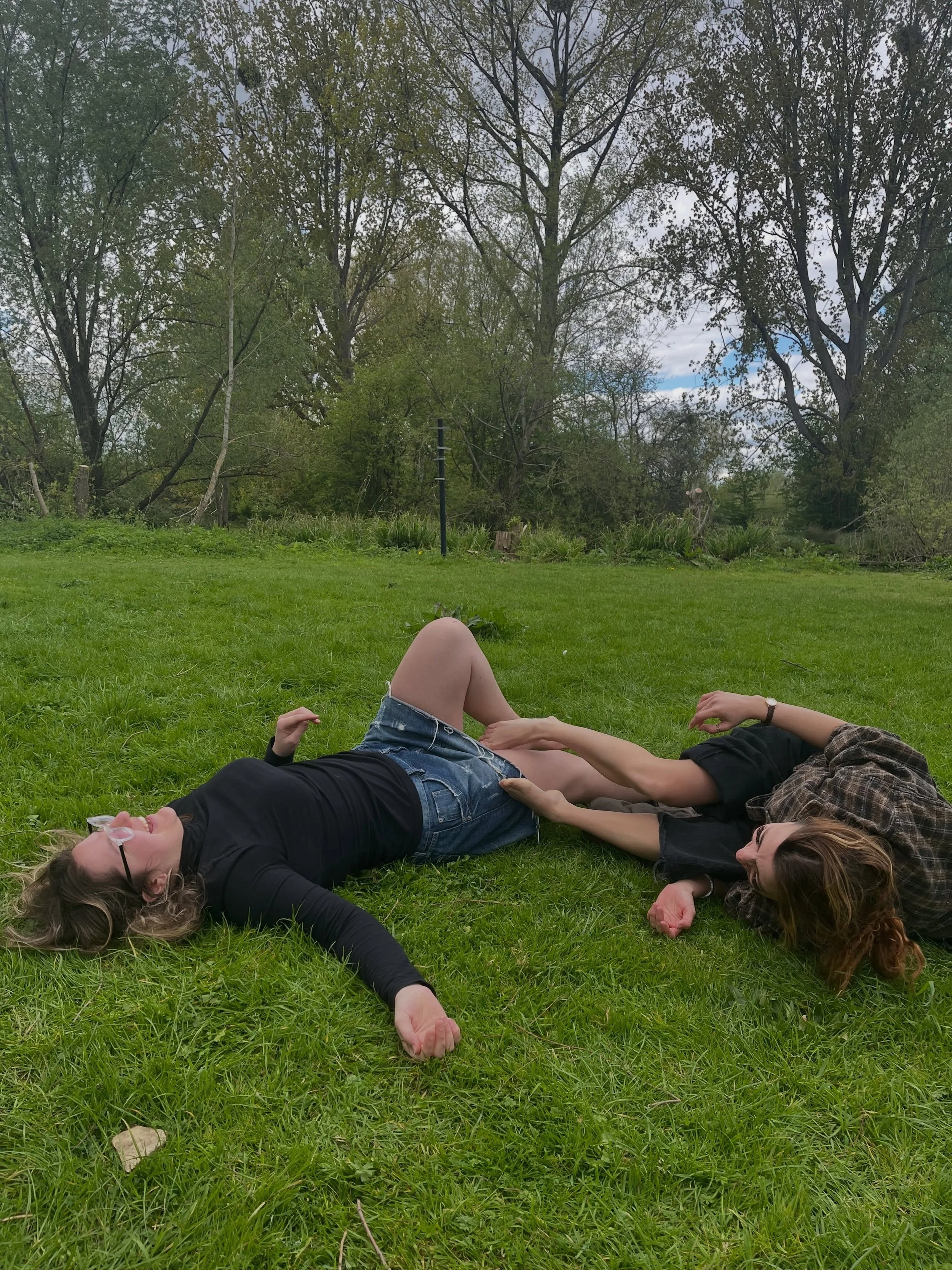 An afternoon in the park🌳 with guests from Italy🇮🇹

#backpacker #oxford #exploreoxford #hostel #hostellife