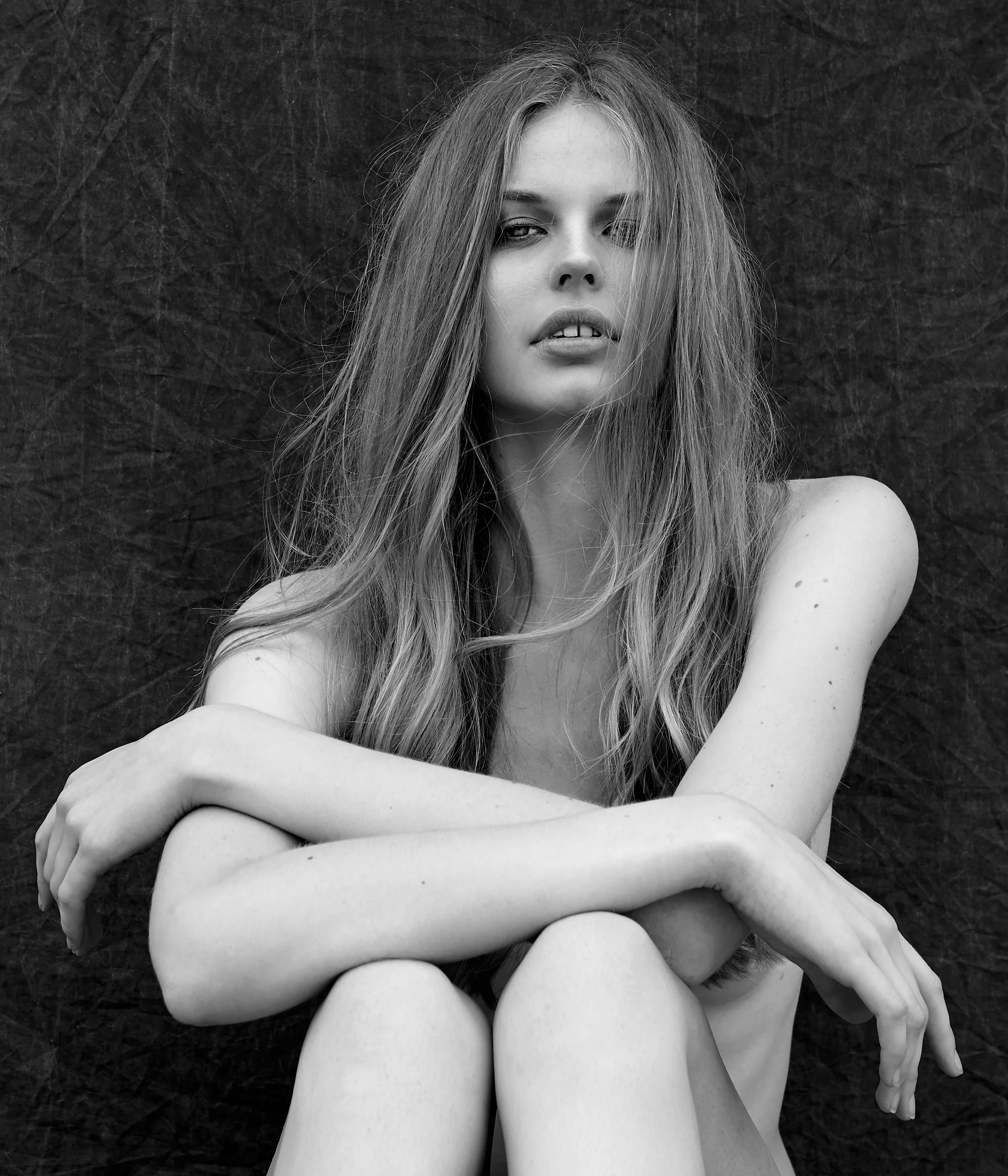 2Y5G5245_kat_B&W.jpg