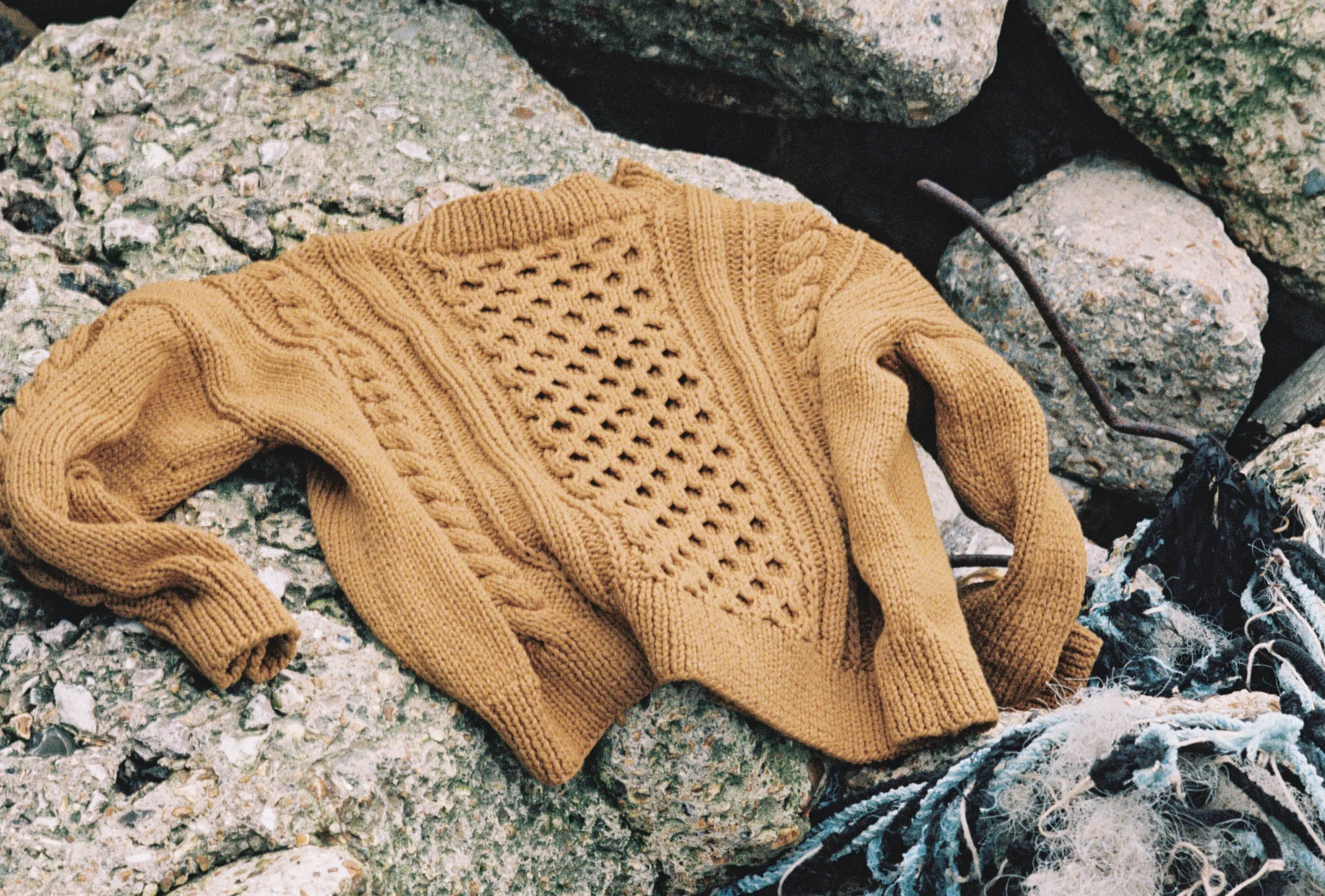CAST_AWAY_SWEATER_27.JPG