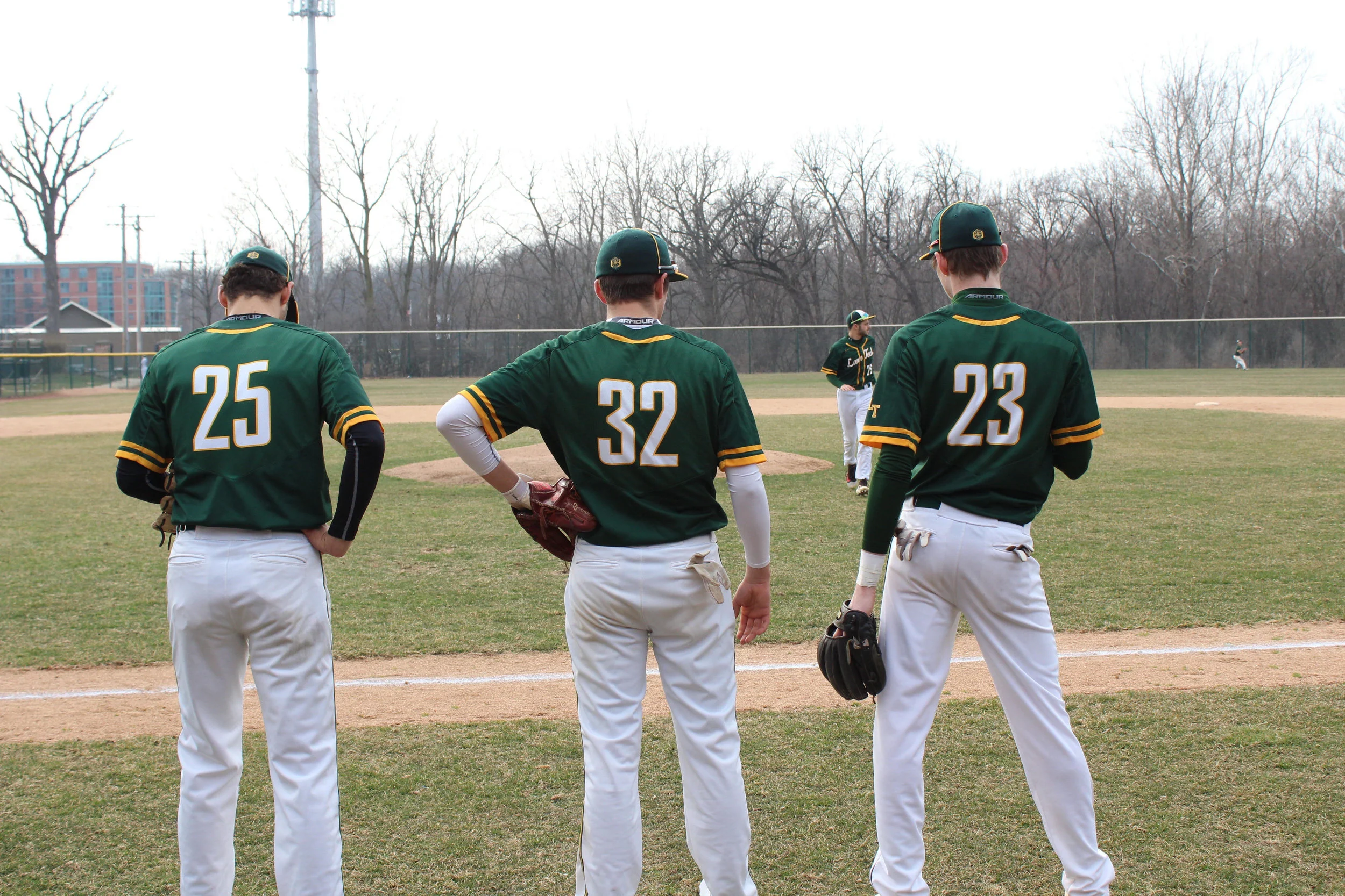 0423_Varsity3.jpg