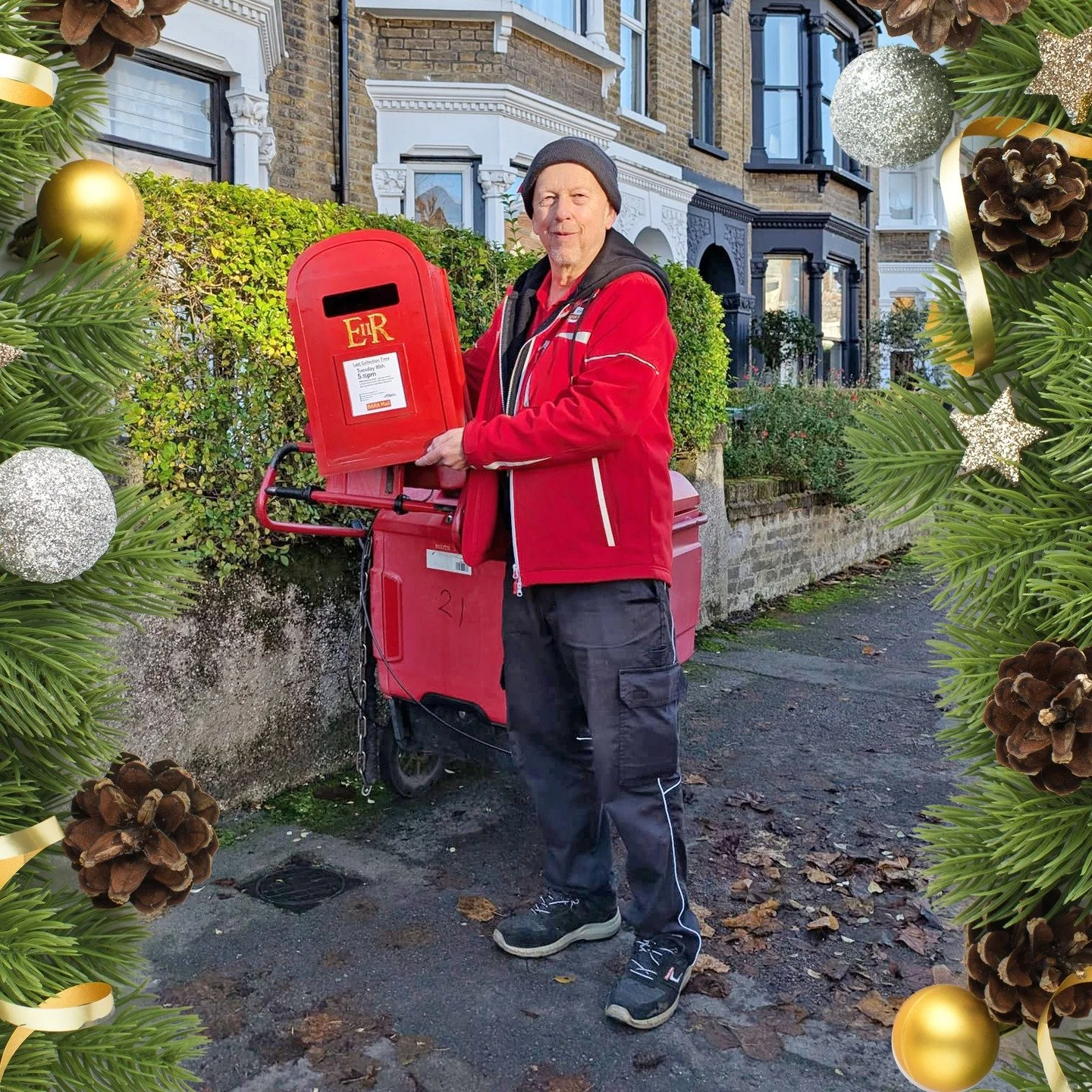 The BARA postbox has received official sanction from the lovely Brett, who this year celebrates 40 years as a postman 👏📮

Any members aged 8 years and under can post a letter in the box and will receive a special gift in return.
Please make sure le