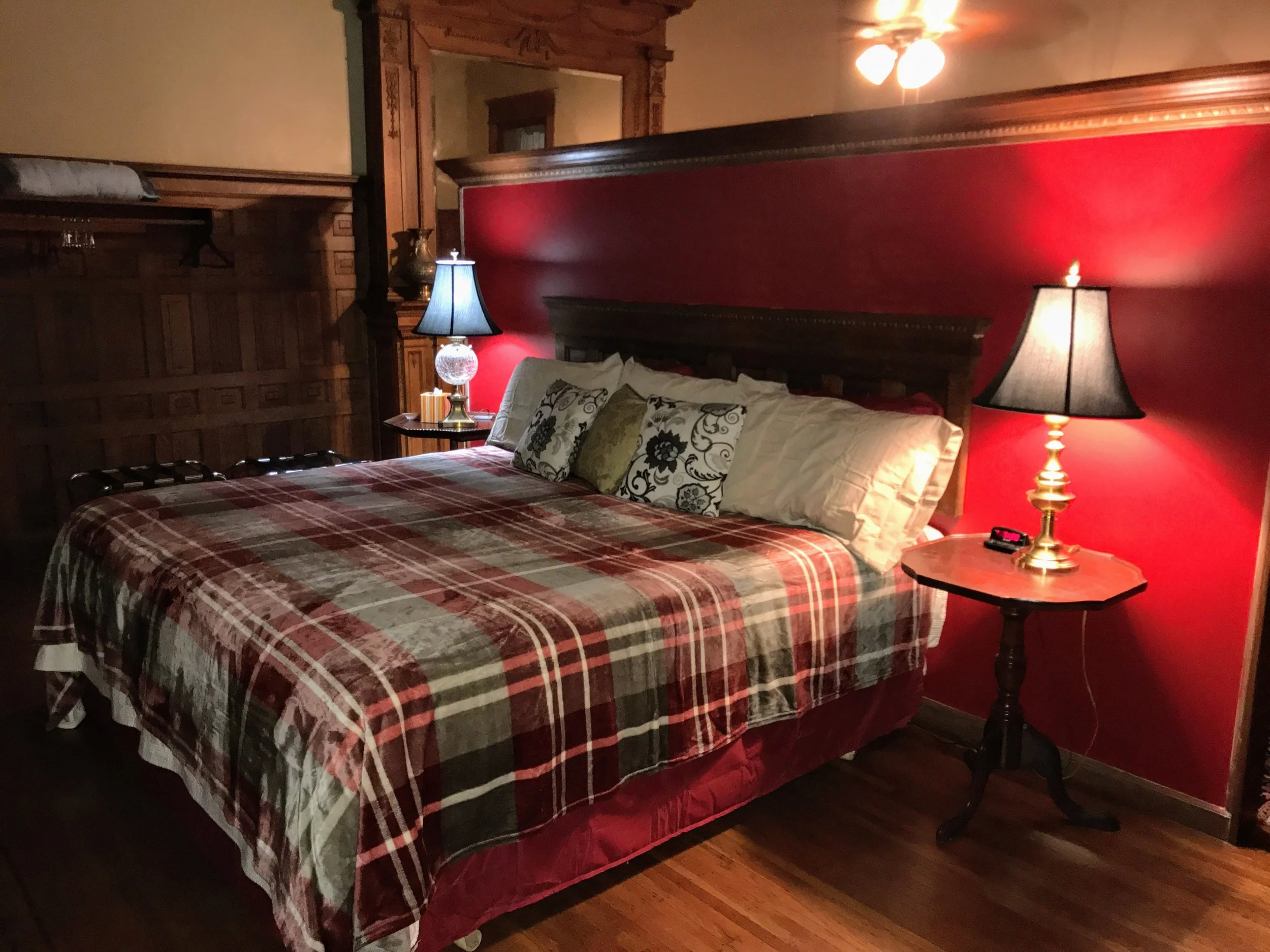 Room 2.jpg