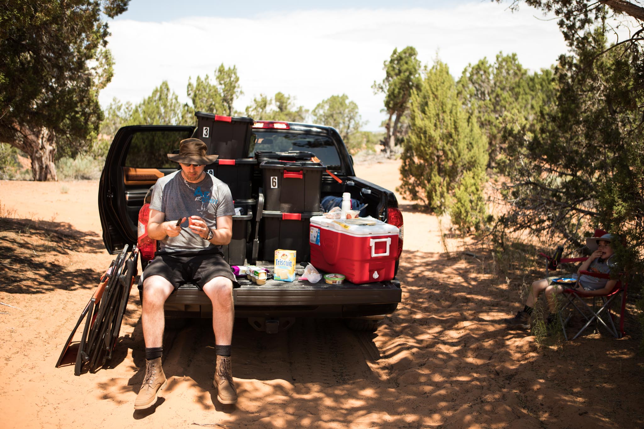 Desert tail gating