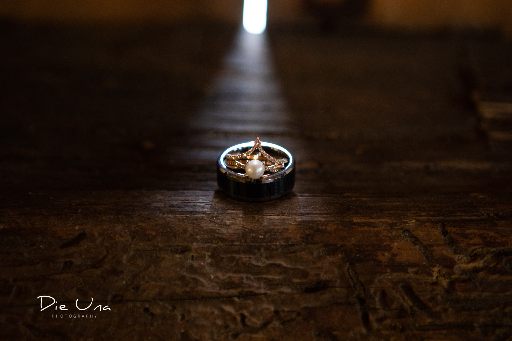 detail wedding ring photography.jpg
