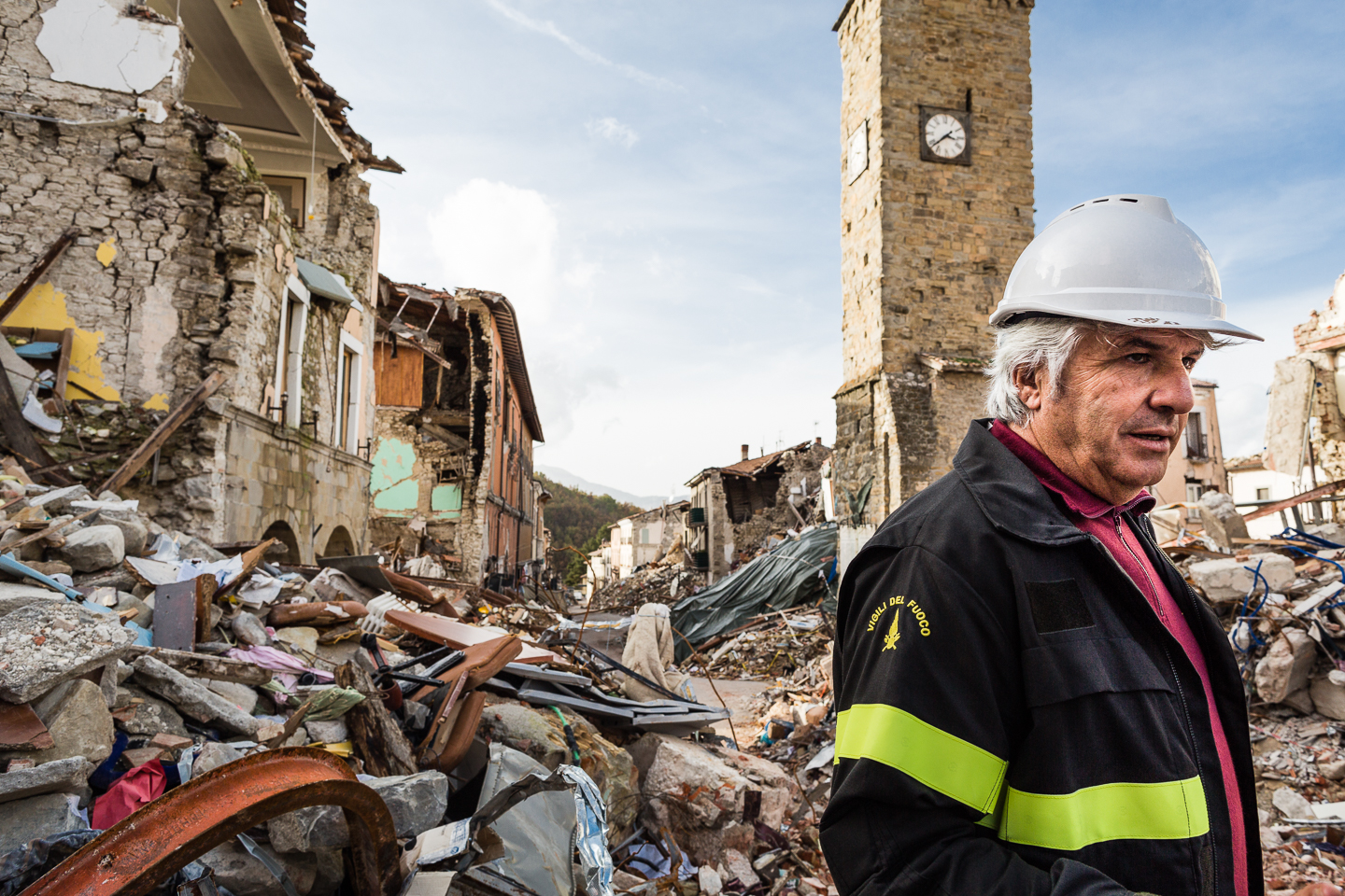 Rika Vanhove, De Morgen Magazine, Spaghetti for Amatrice, Amatrice, Earthquake, Fireman Ferdinando.jpg