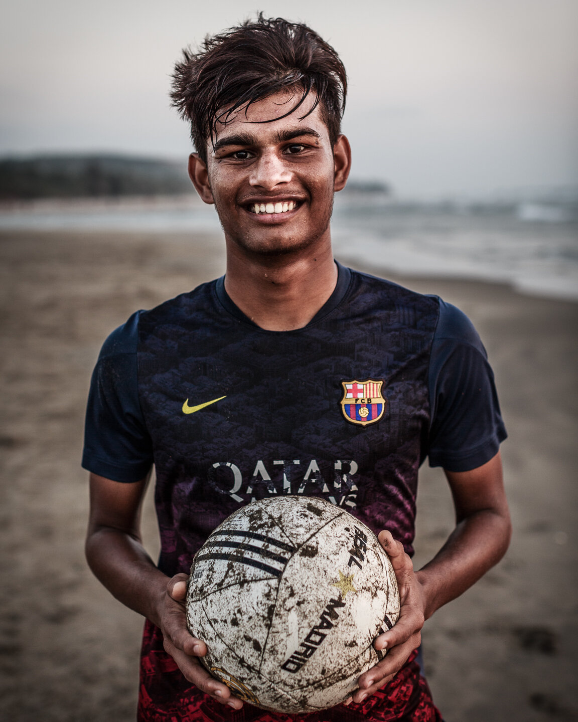 Boy Football Beach India, © Rika Vanhove.jpg