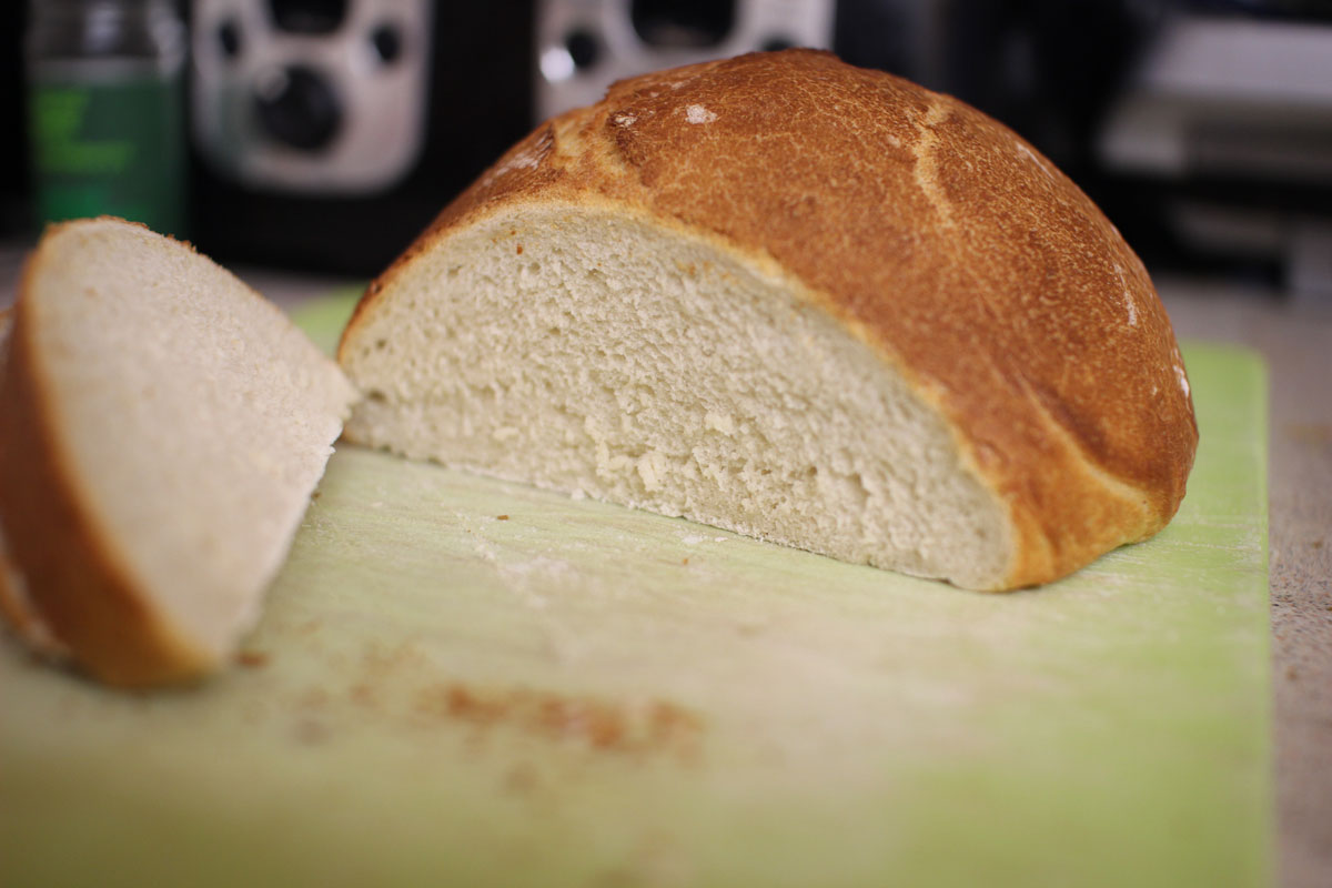 Baking WITH steam within The Spring Oven first prototype