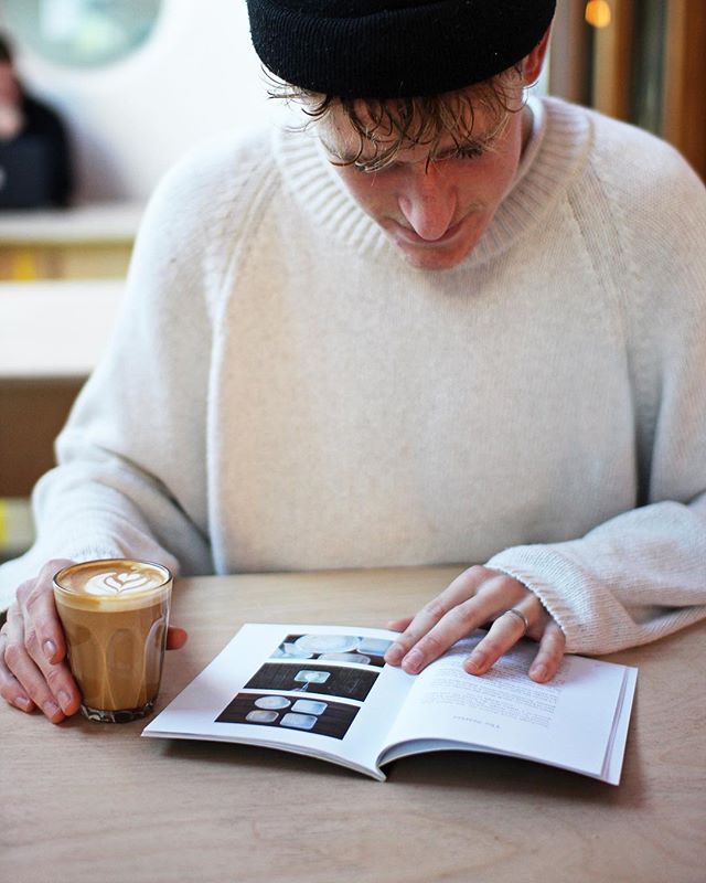 Left it late this Christmas? Grab a sourdough baking book from us with FREE first class shipping for the next three days! Link in bio &bull;
&bull;
All the basics of baking sourdough in a compact book, eight creative recipes to try for any occasion! 