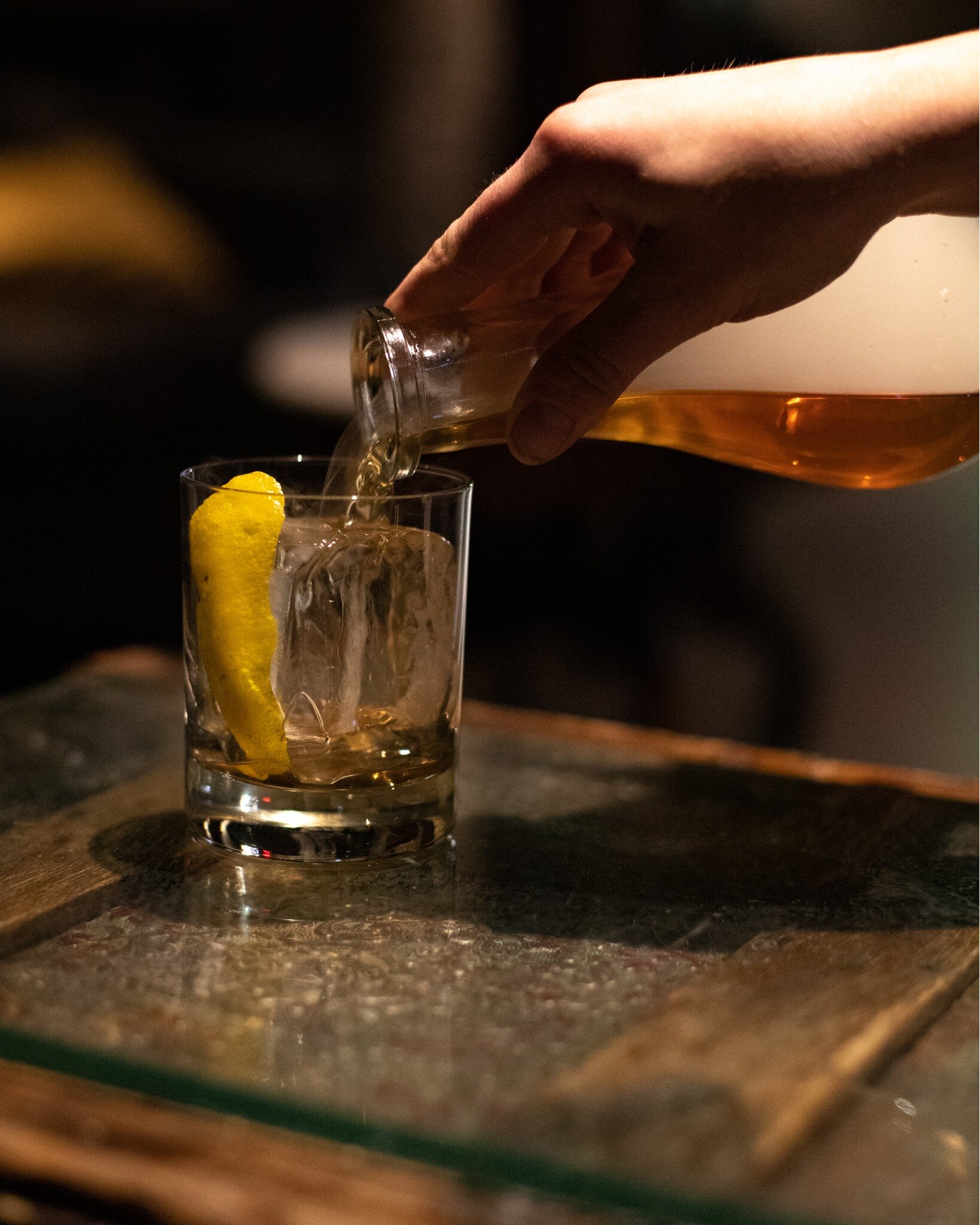 No explanation neccessary.
.
Smoked Sazerac - templeton rye whiskey - demerara syrup - absinthe mist - angostura bitters -peychauds - anise smoke
.
#principlekzoo #smokedsazerac #downtownkalamazoo #discoverkzoo #discoverkalamazoo #KalamazooMall #kala