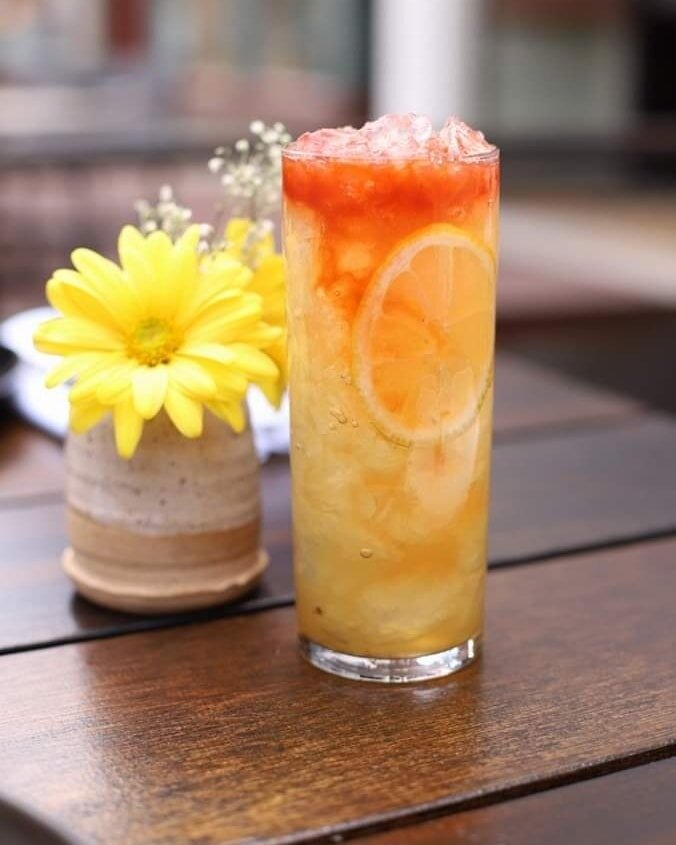 It's Friday and there are new cocktails on the menu! The Me Oh My Vice is a refreshingly sweet &amp; tart cocktail, perfect for patio season.
.
Me Oh My Vice -- deluze cognac - amaro montenegro - lemon juice sage infused honey - ango bitters float
.
