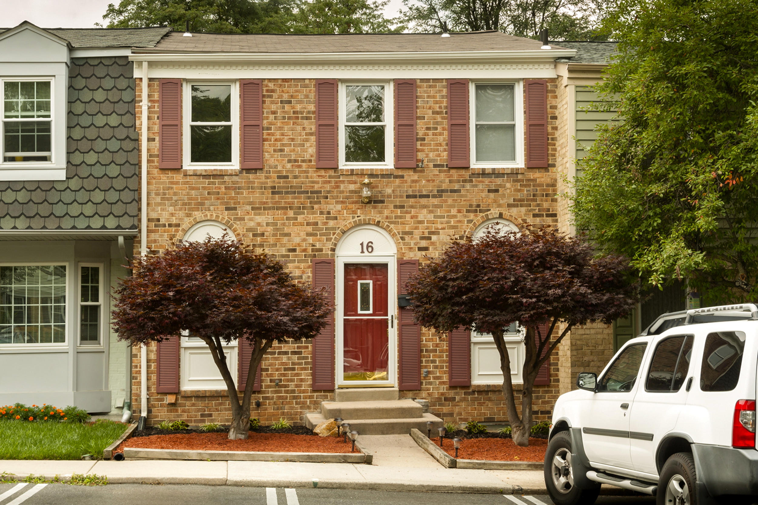 16 E Darby Ct Gaithersburg, MD 20878