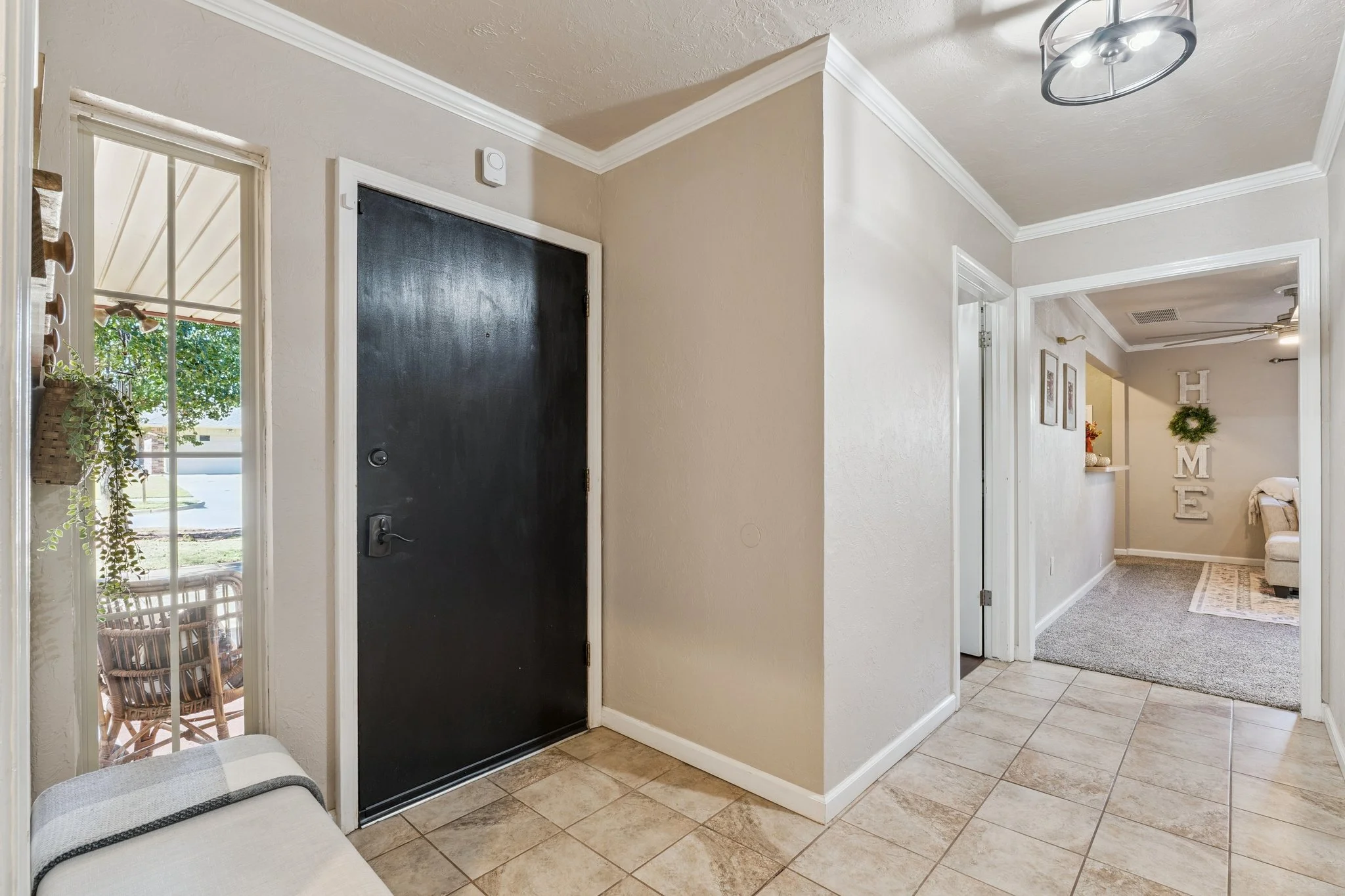 8-web-or-mls-1816 Briar Hill St_008.jpg