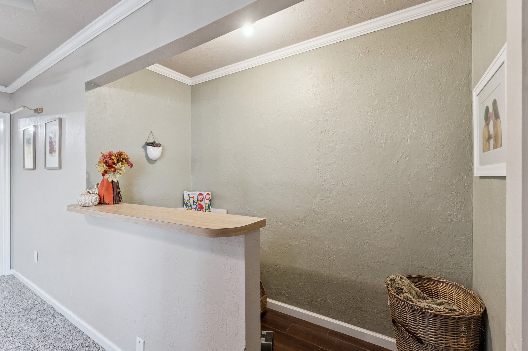 14-web-or-mls-1816 Briar Hill St_014.jpg
