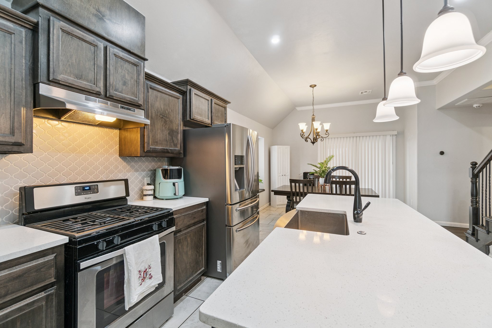 18-web-or-mls-2525 NW 194th St_018.jpg