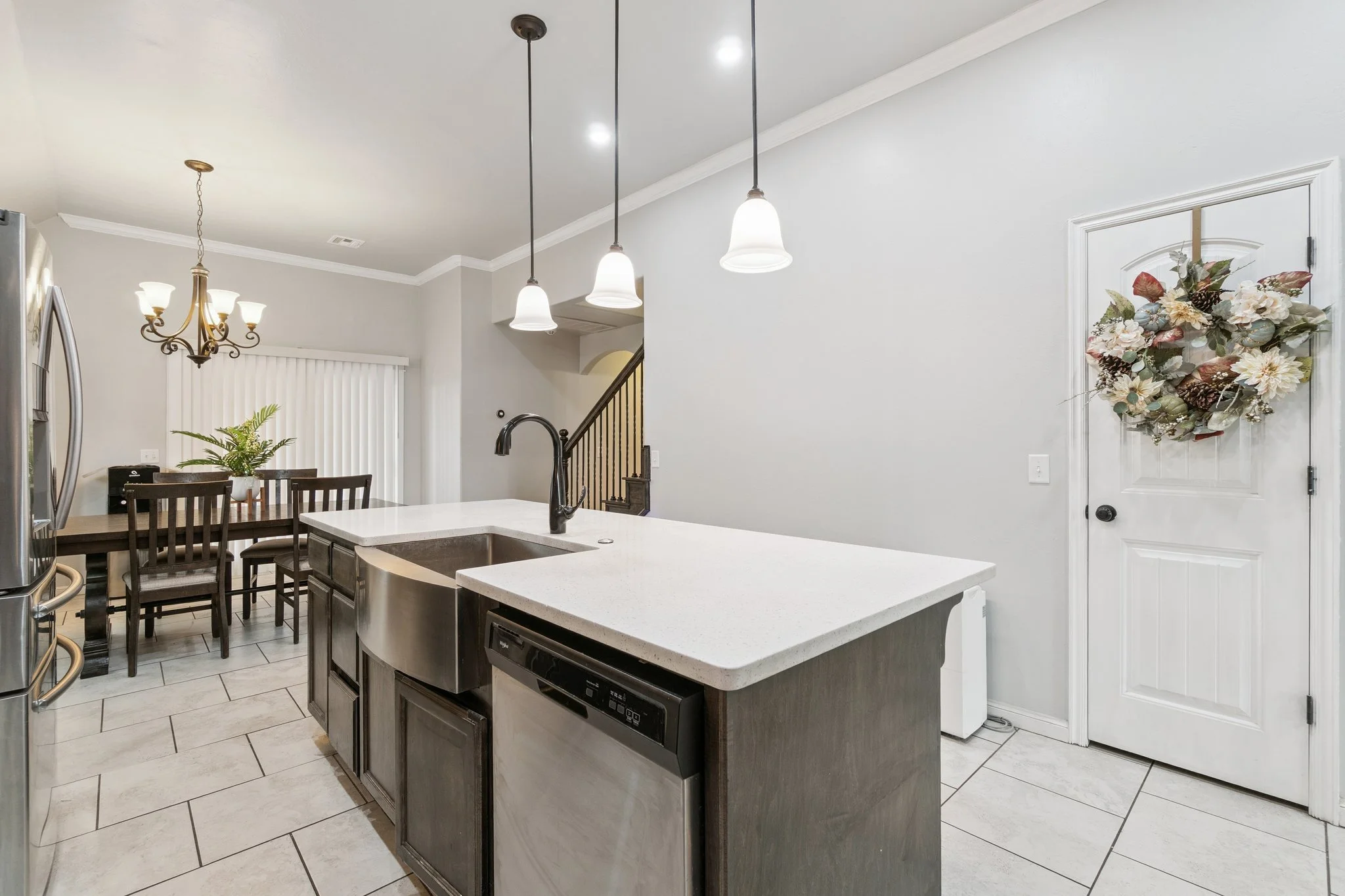 19-web-or-mls-2525 NW 194th St_019.jpg