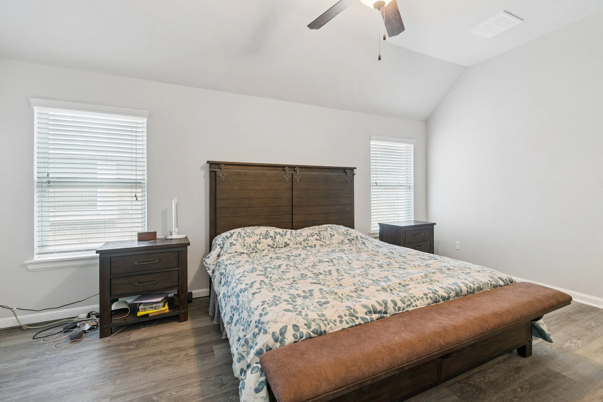29-web-or-mls-2525 NW 194th St_029.jpg