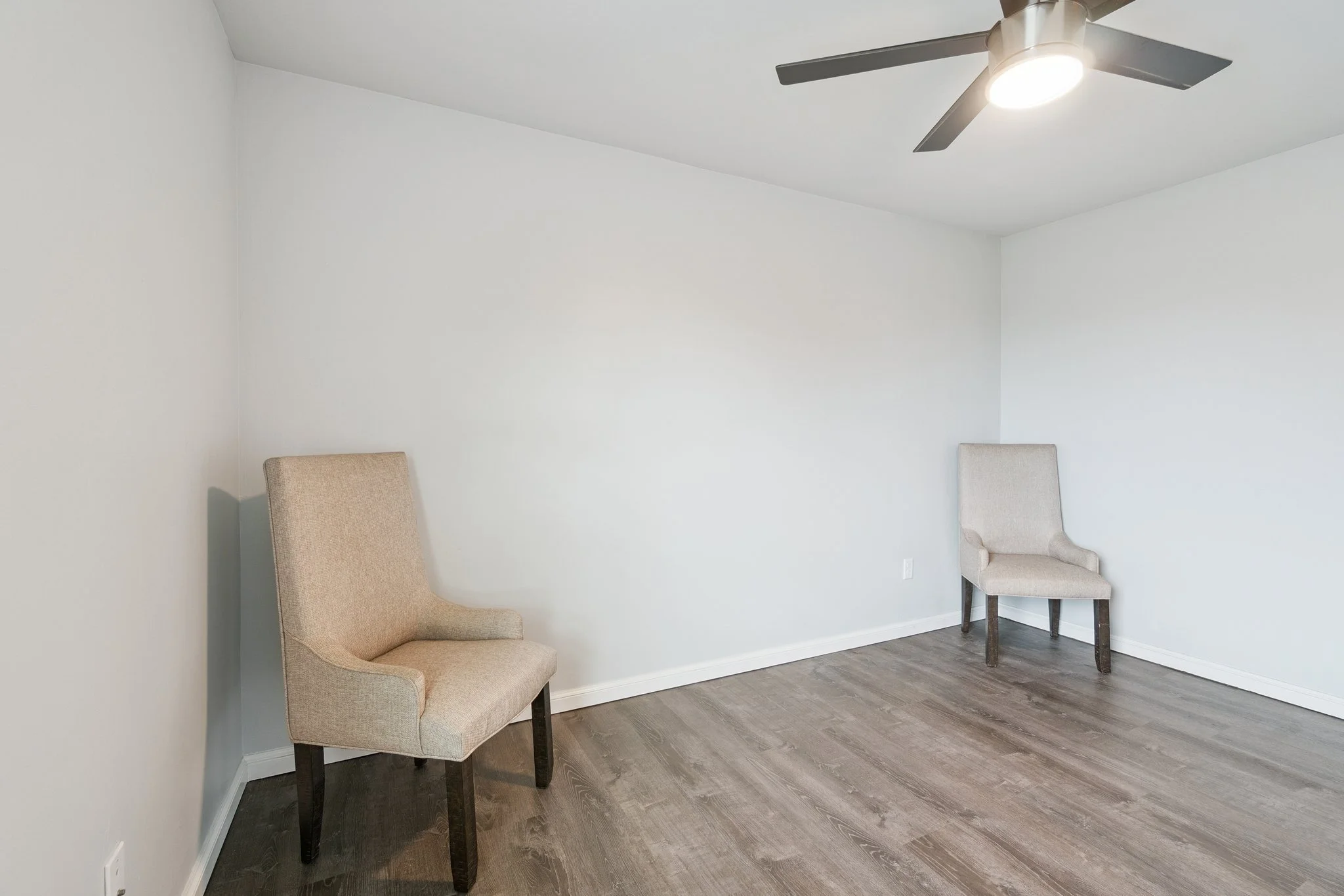 44-web-or-mls-2525 NW 194th St_044.jpg