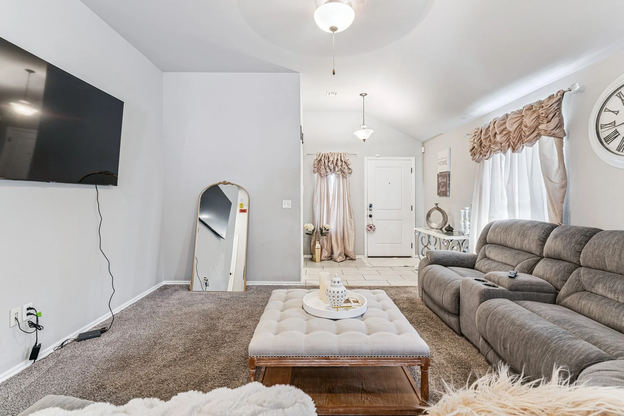 11-web-or-mls-4613 Crystal Clear Ln_011.jpg